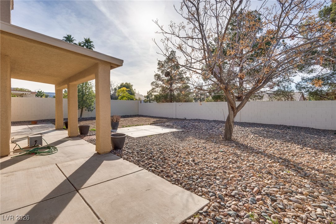 1594 Livingston Drive