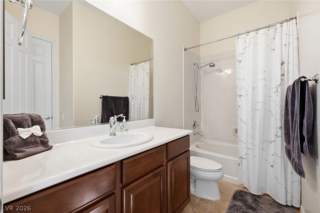 2677 La Boutique Street