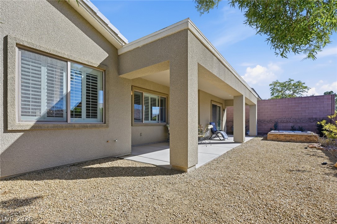 2677 La Boutique Street