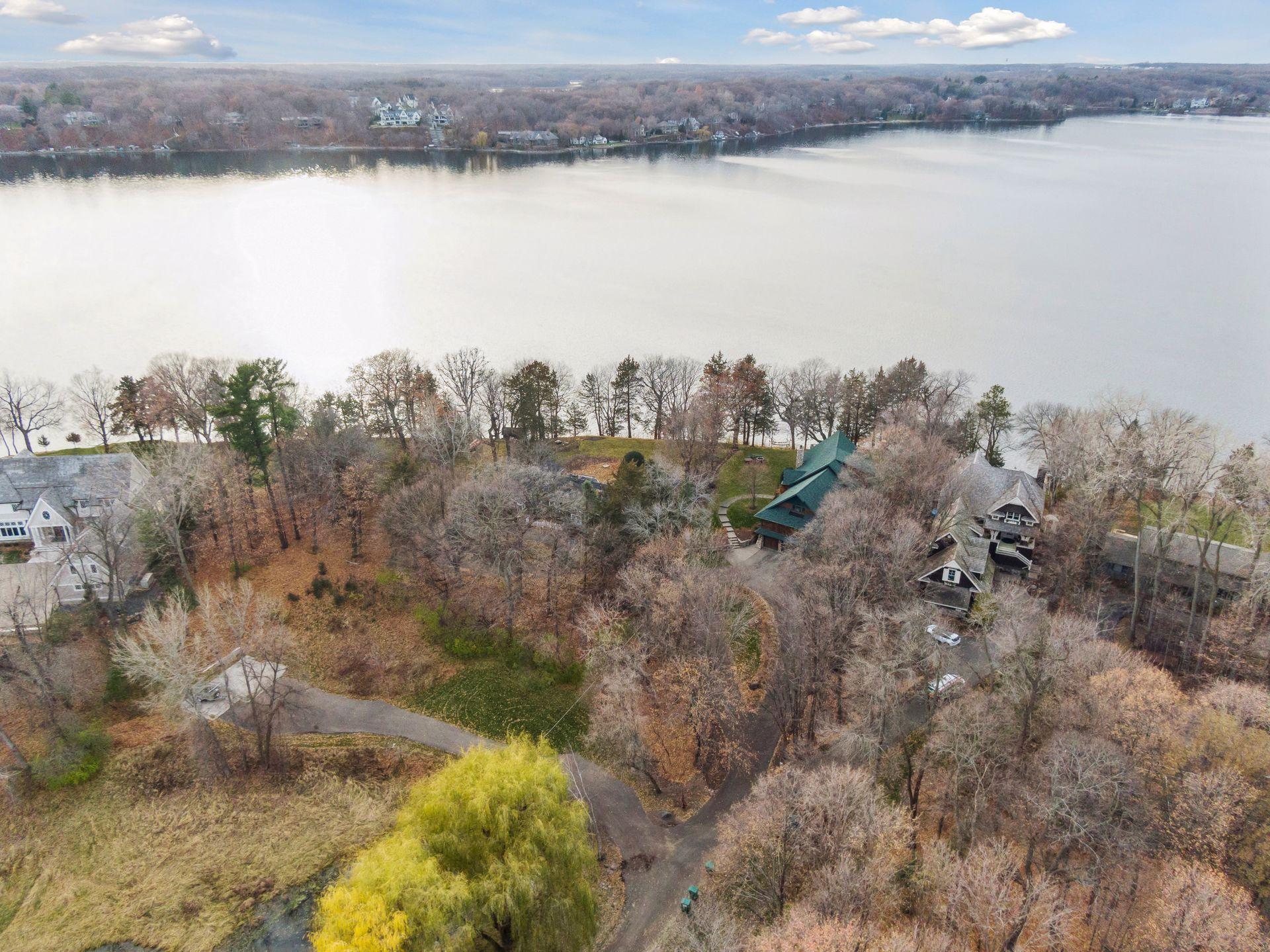 27940 Smithtown Road