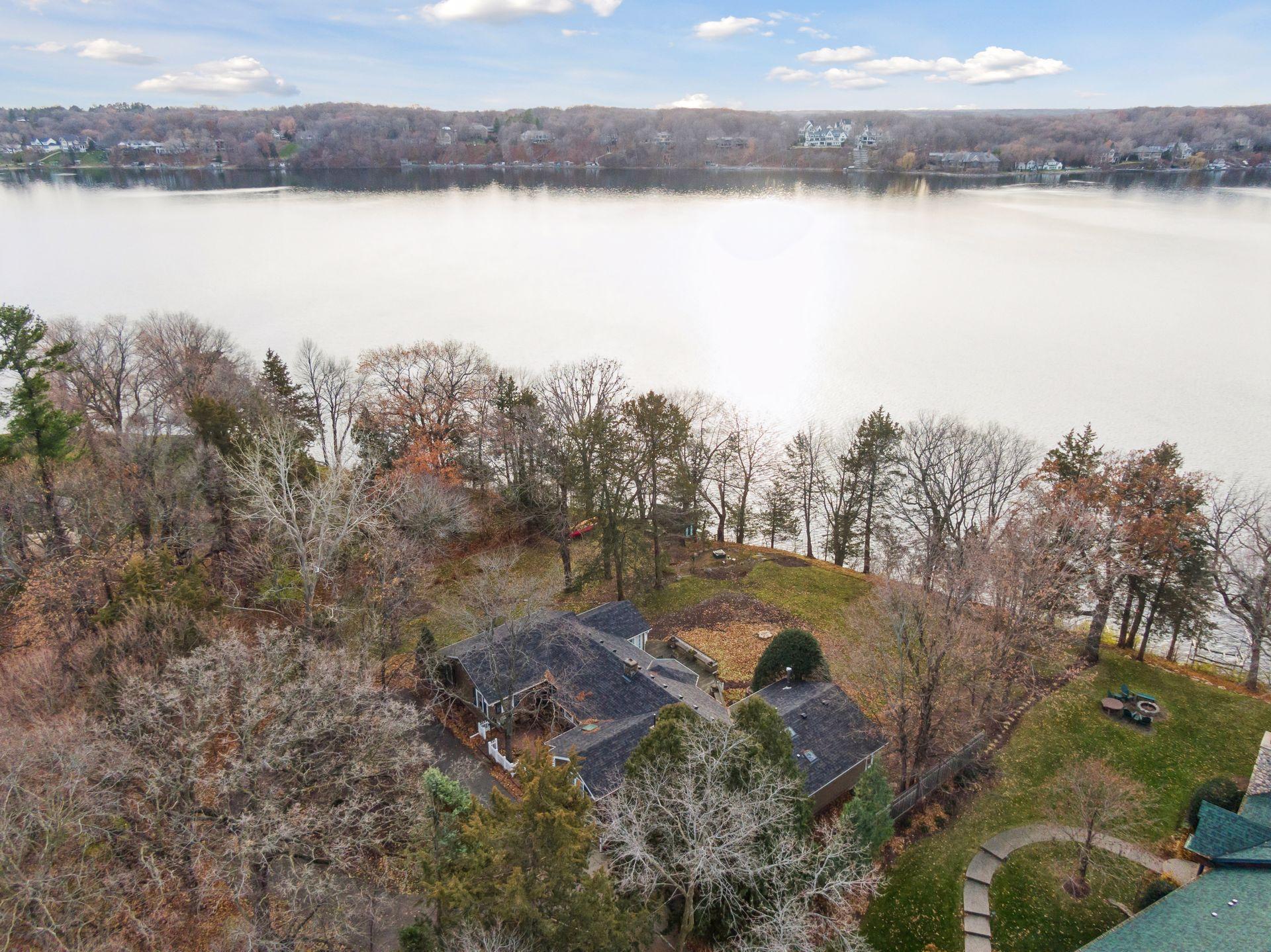 27940 Smithtown Road