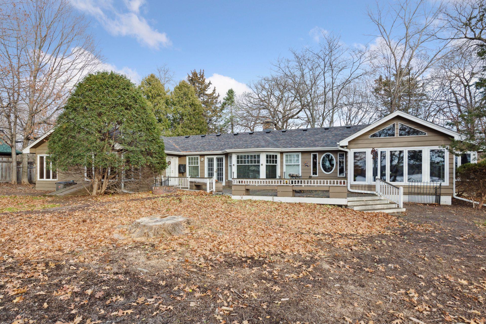 27940 Smithtown Road