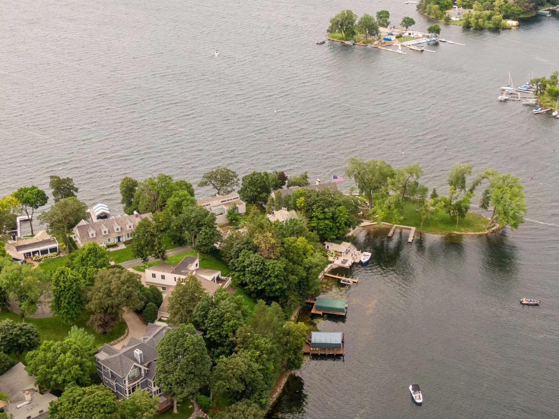 19720 Lakeview Avenue