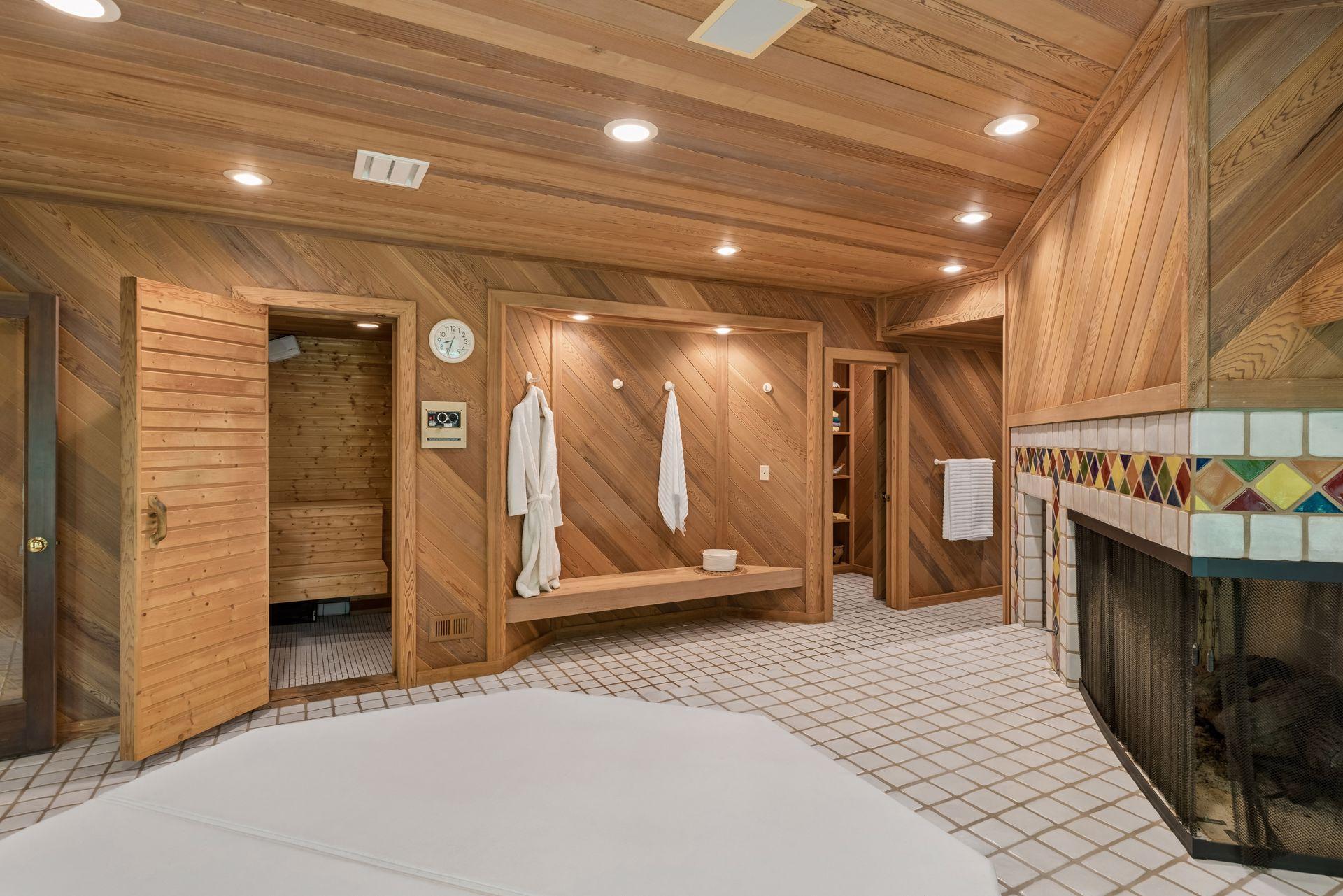 1420 Tamarack Drive