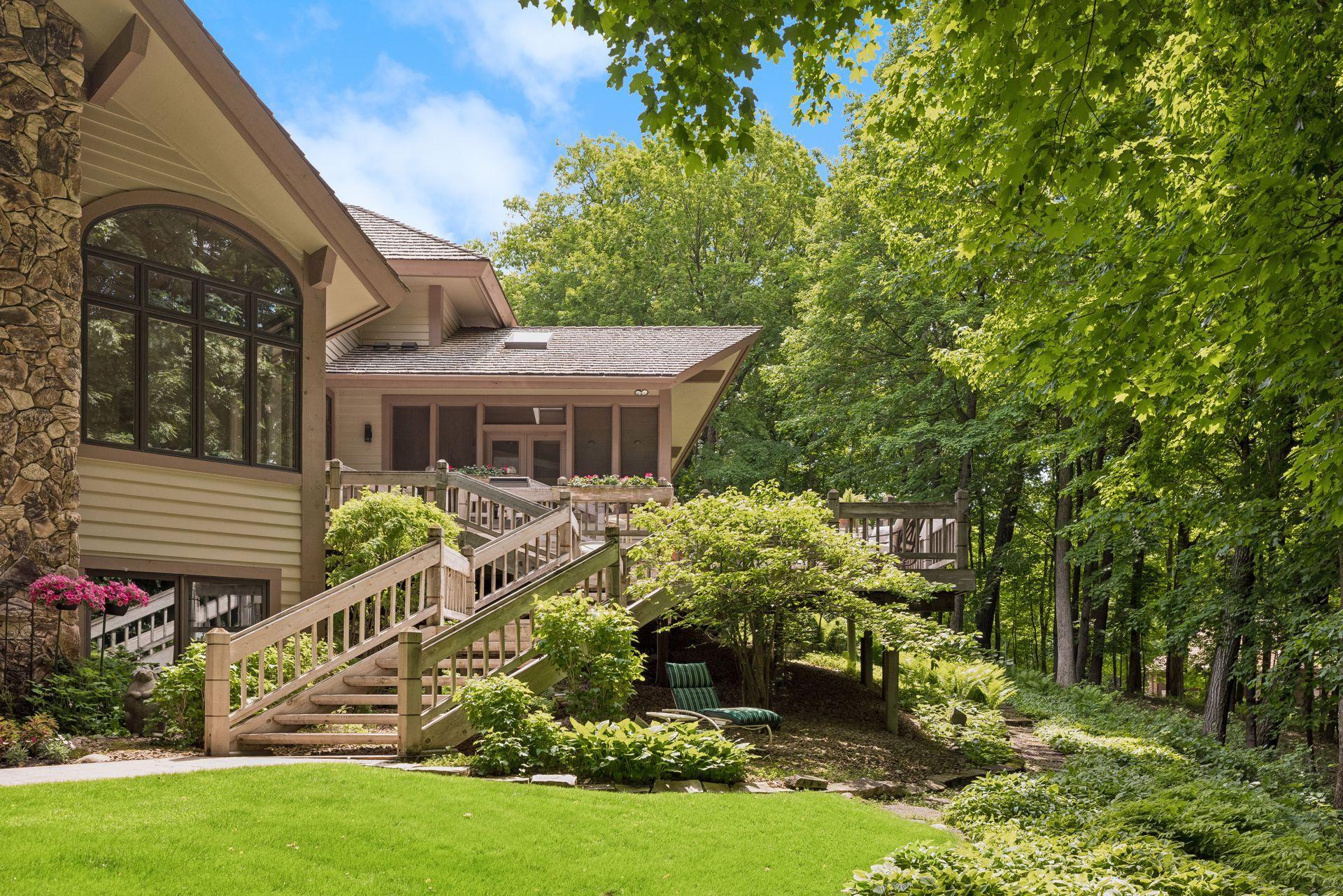 1420 Tamarack Drive