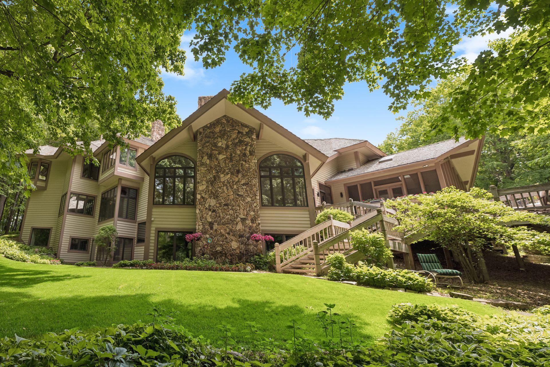 1420 Tamarack Drive