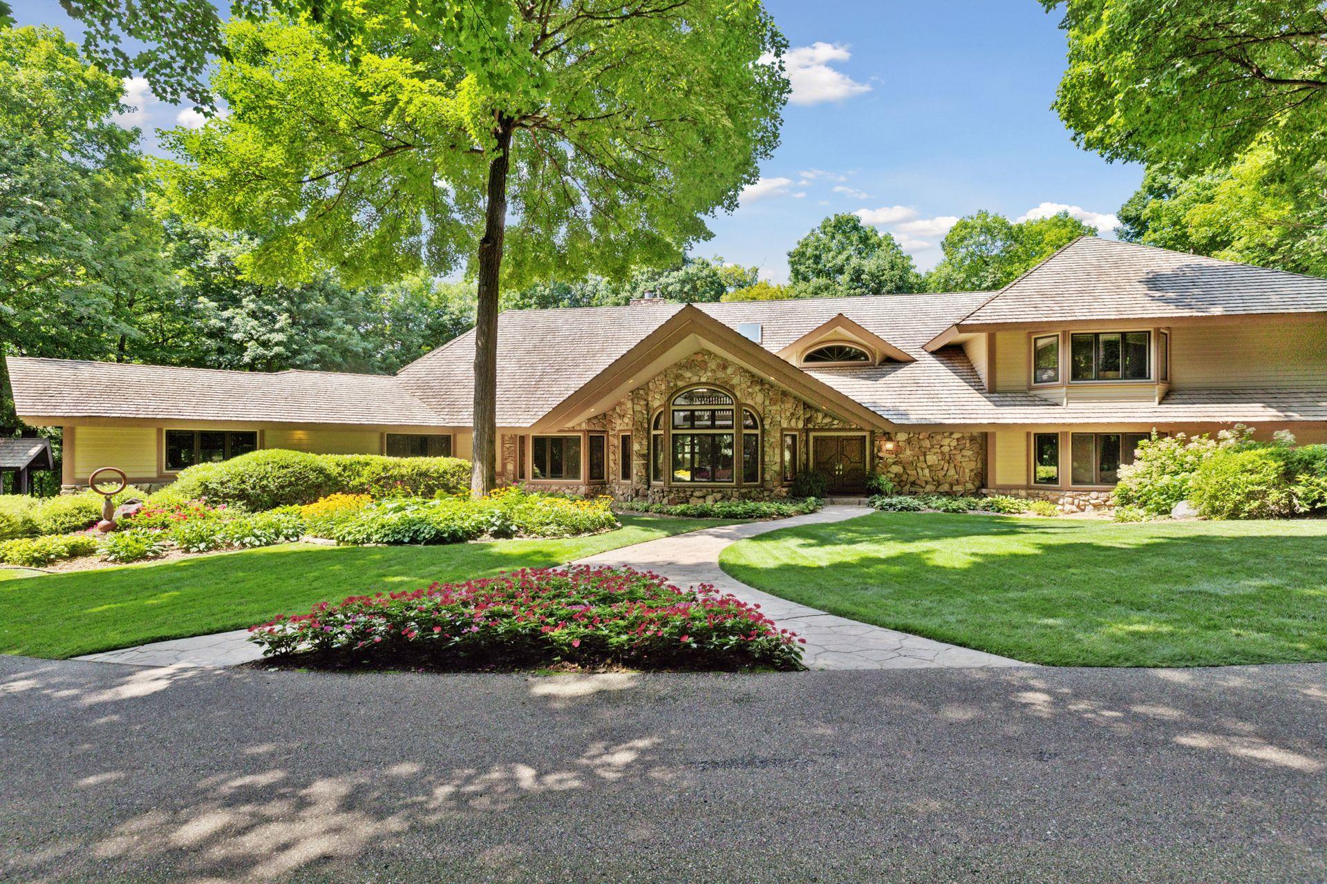 1420 Tamarack Drive