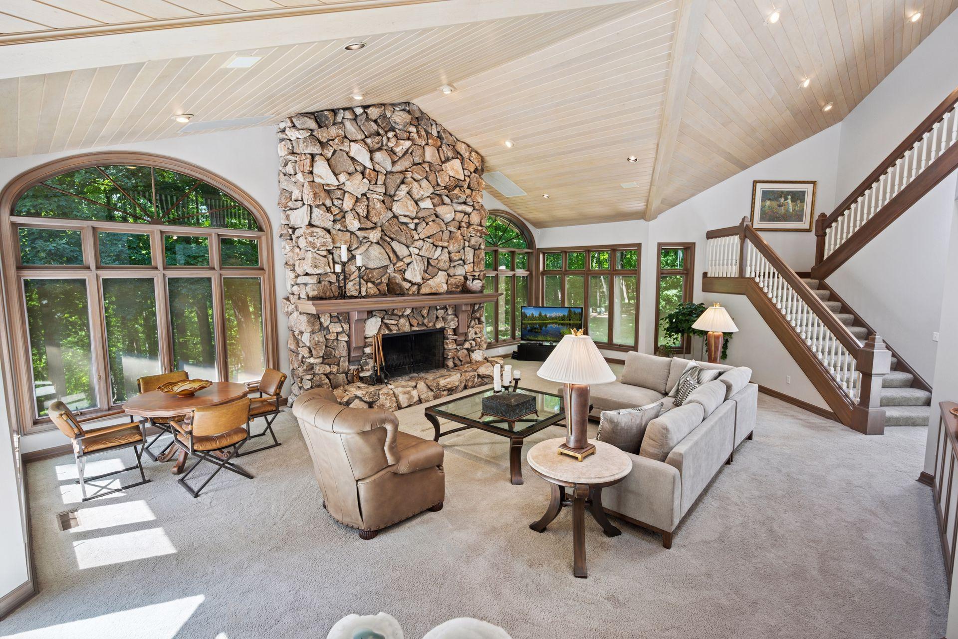 1420 Tamarack Drive