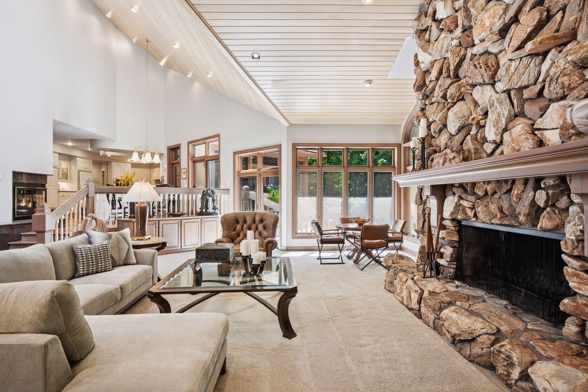 1420 Tamarack Drive
