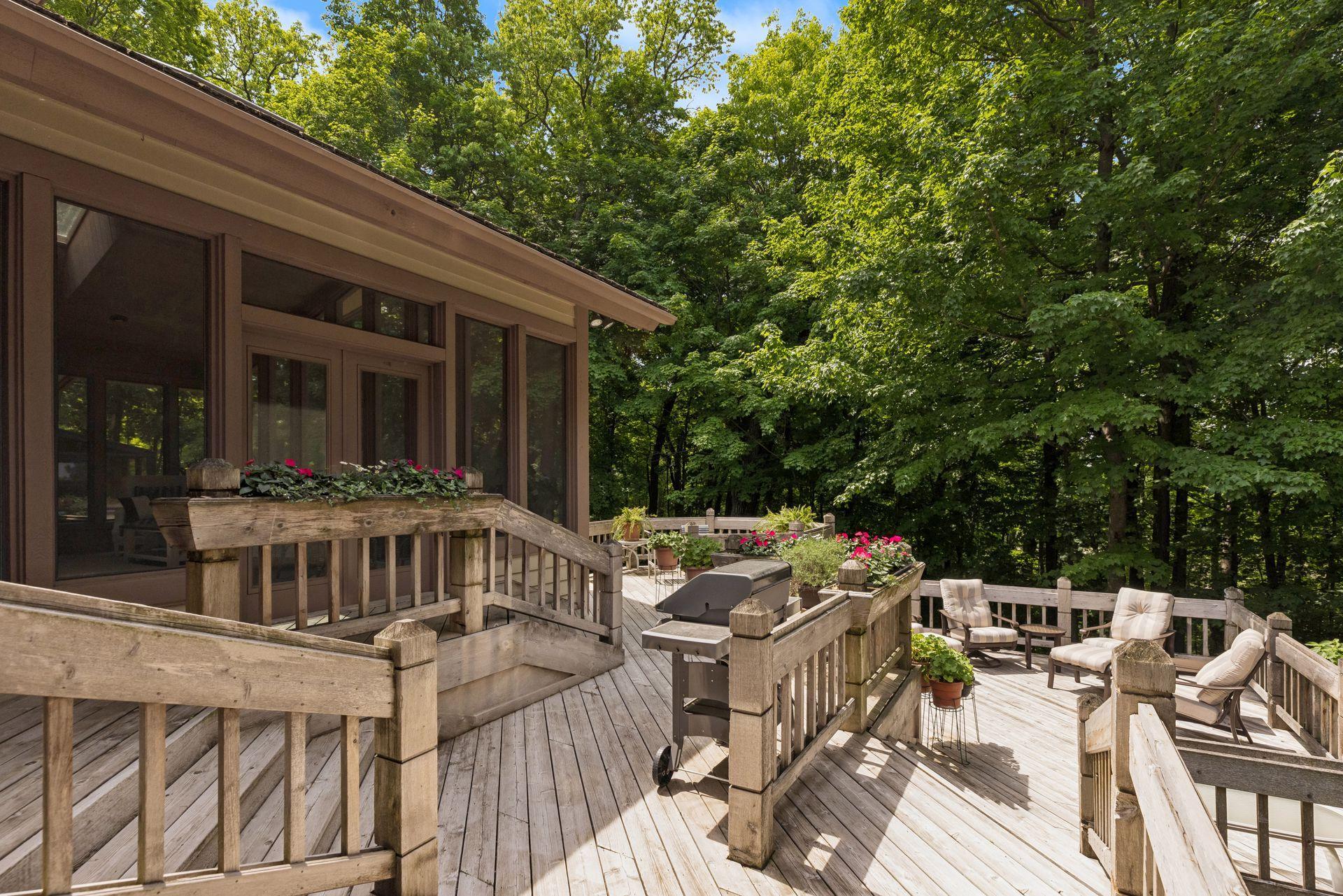 1420 Tamarack Drive