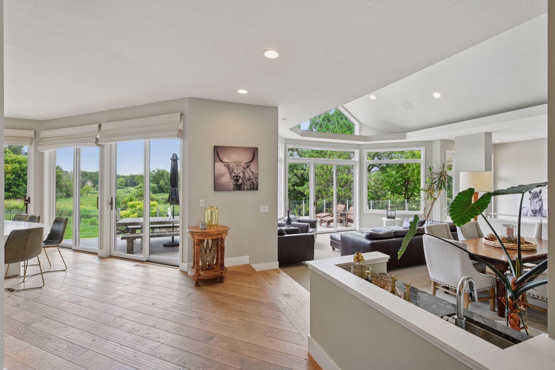 525 Navajo Road W
