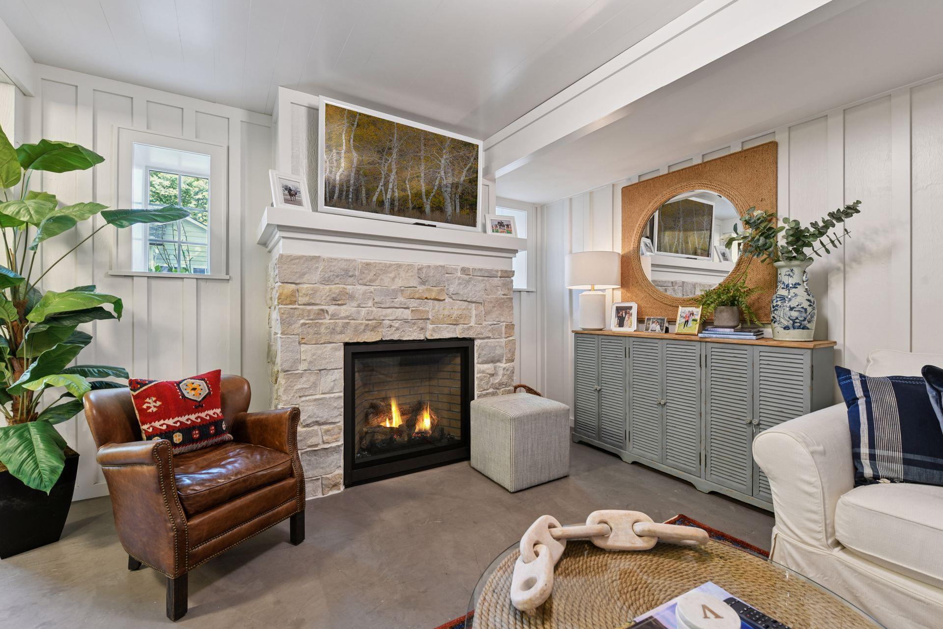 4805 Island View Drive