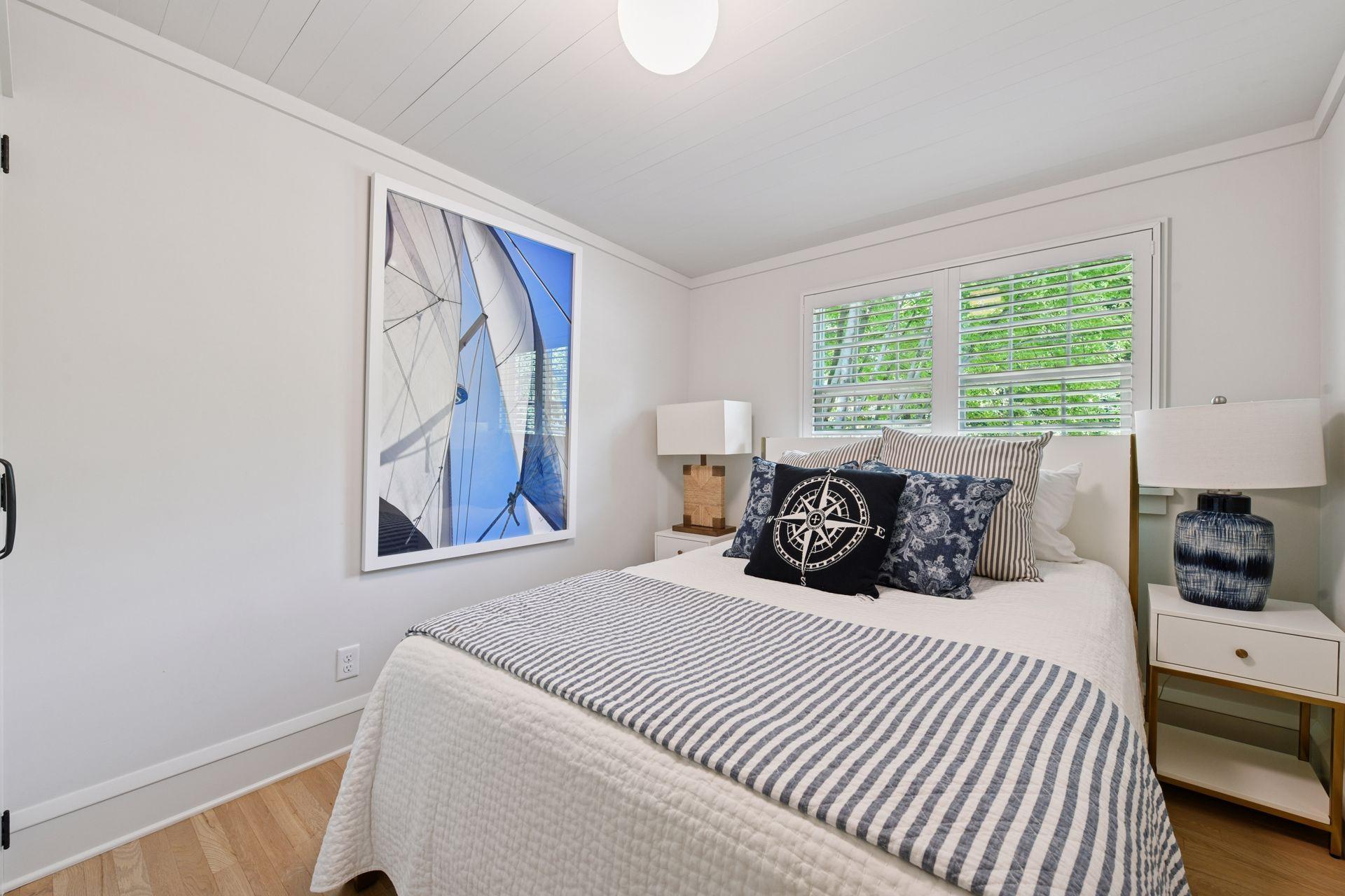 4805 Island View Drive