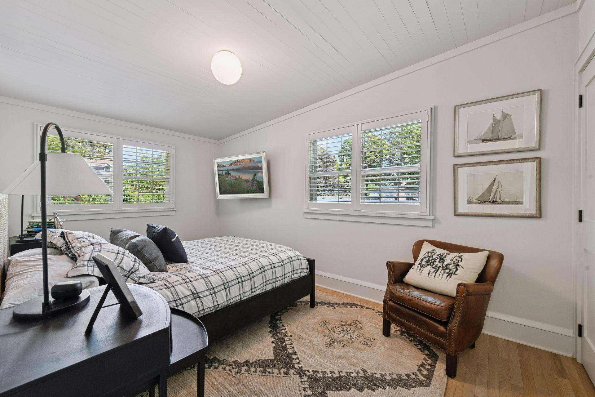 4805 Island View Drive