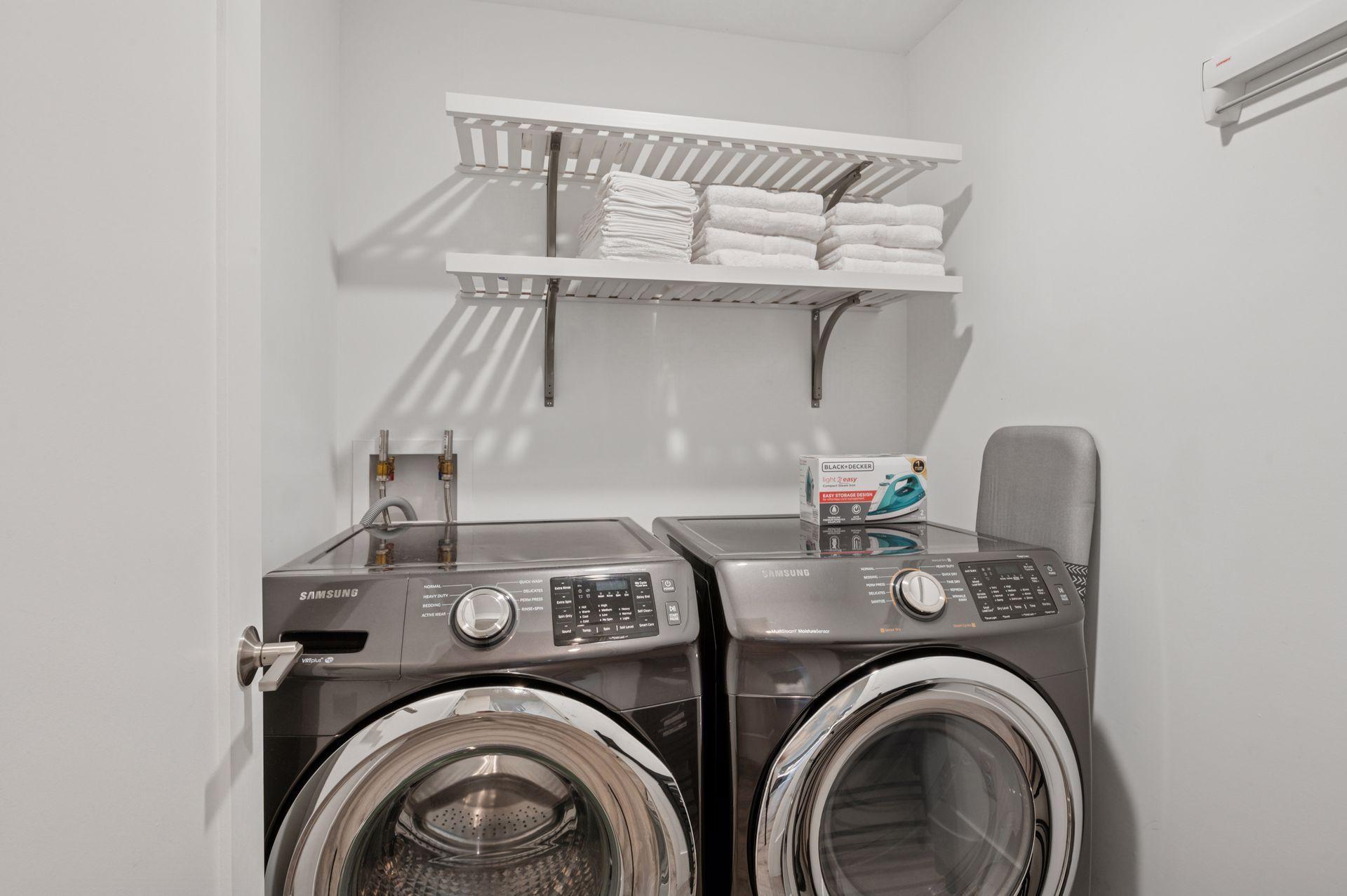 1032 Gardner Street E