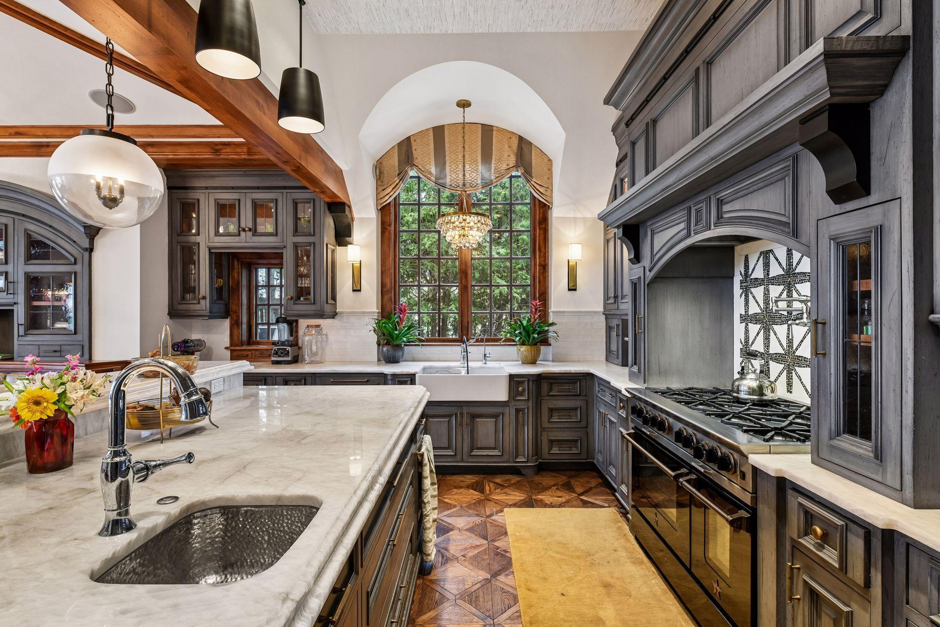 6425 Virginia Drive