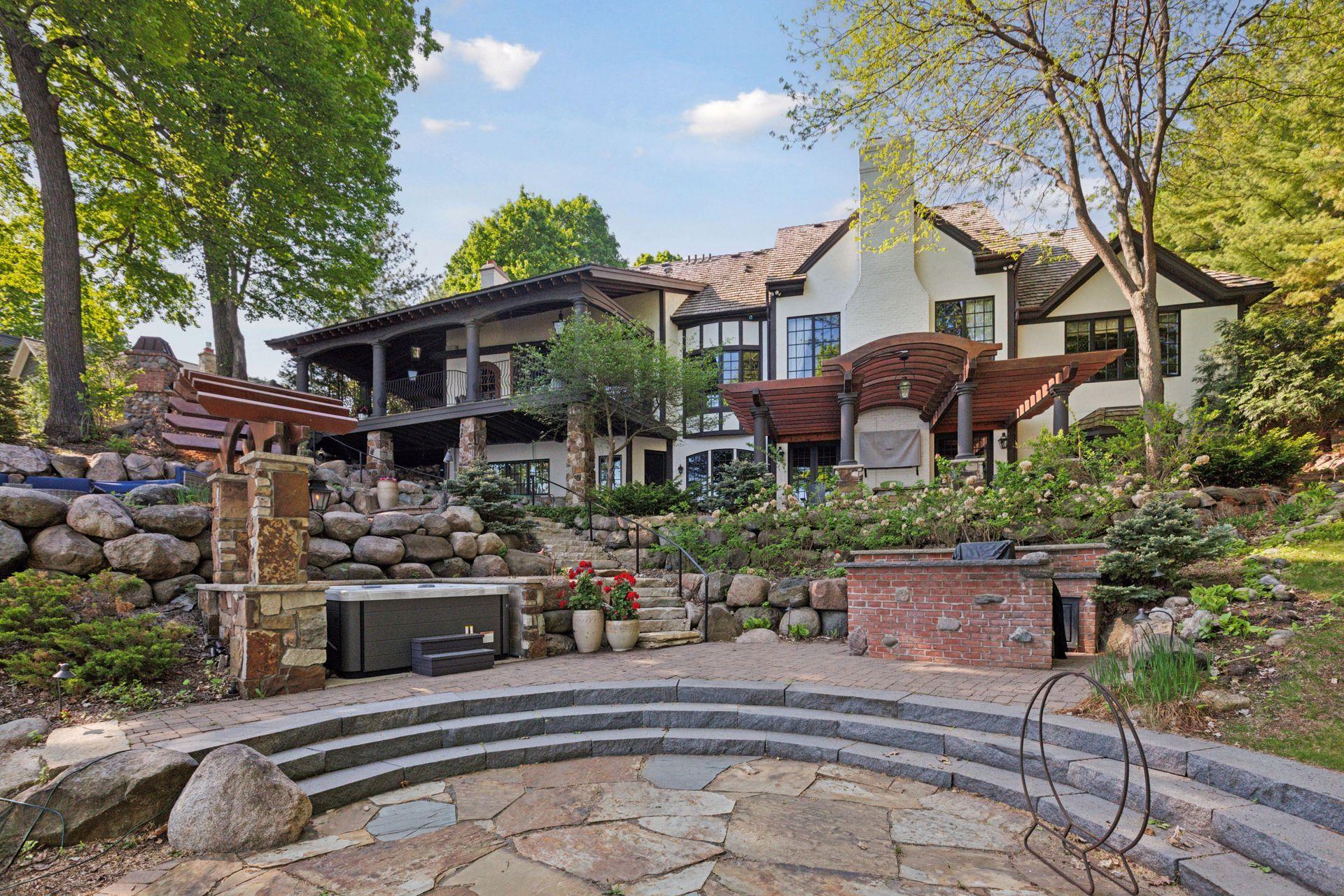6425 Virginia Drive