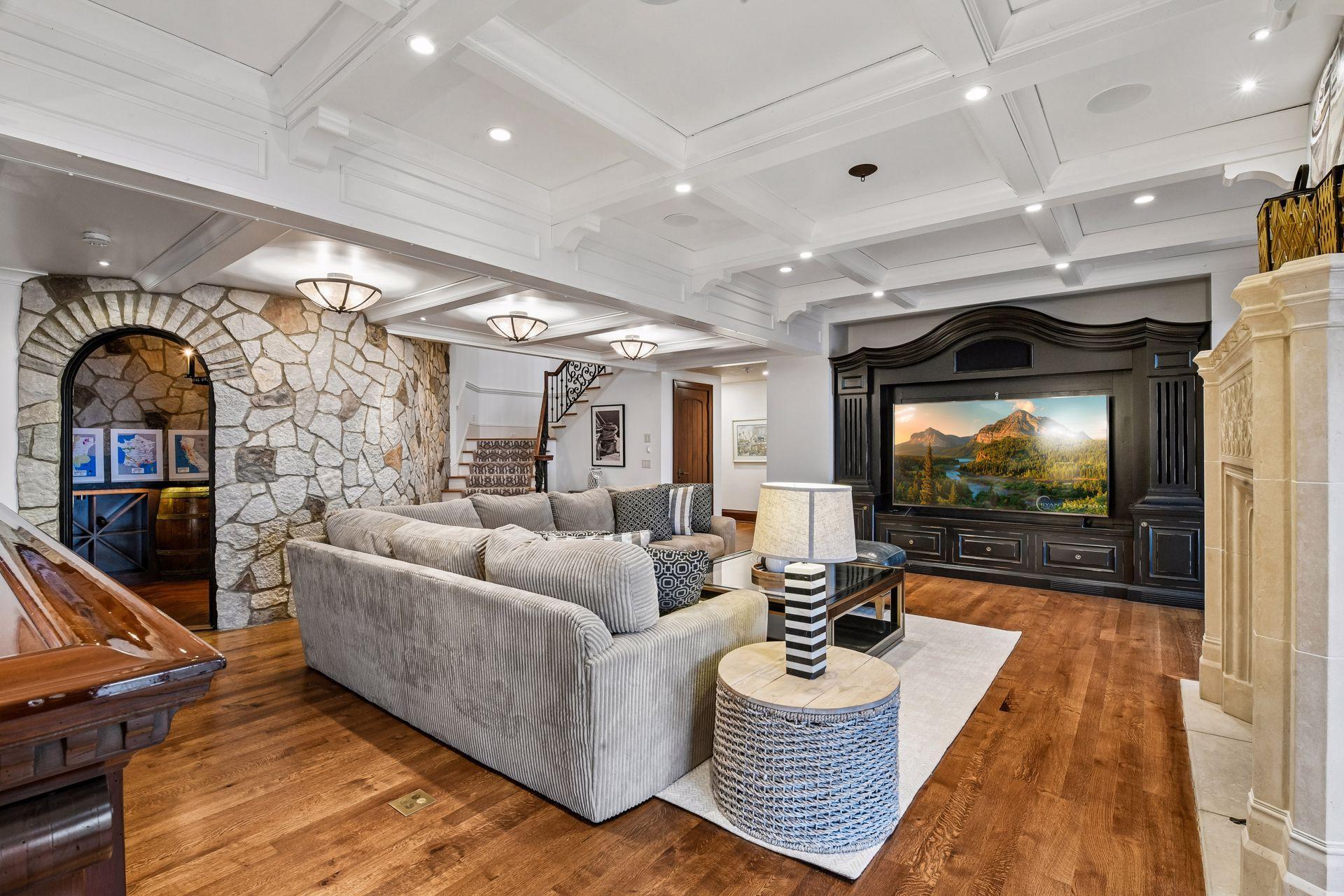 6425 Virginia Drive