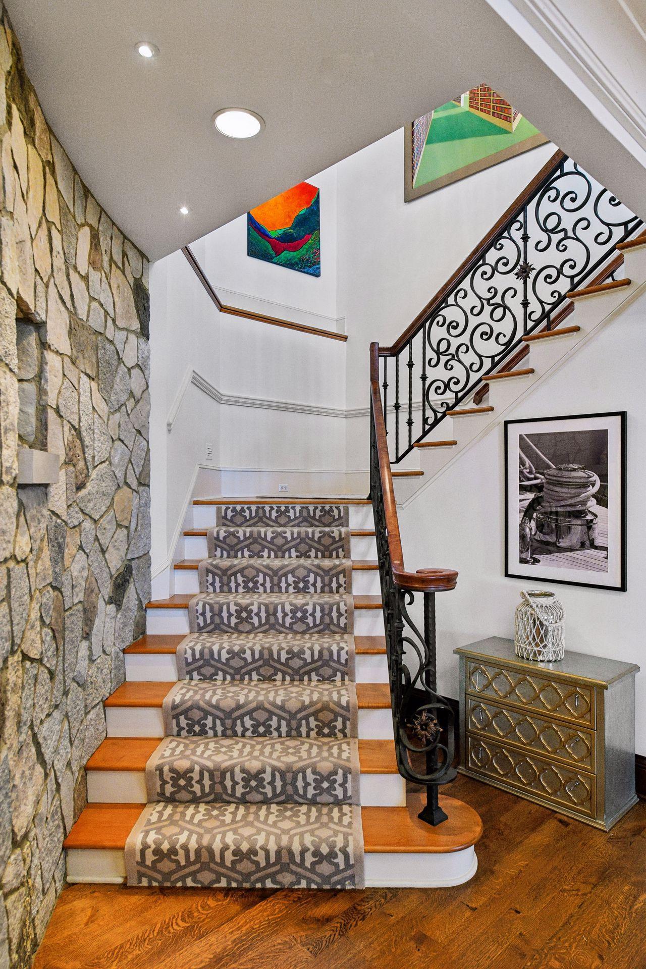 6425 Virginia Drive