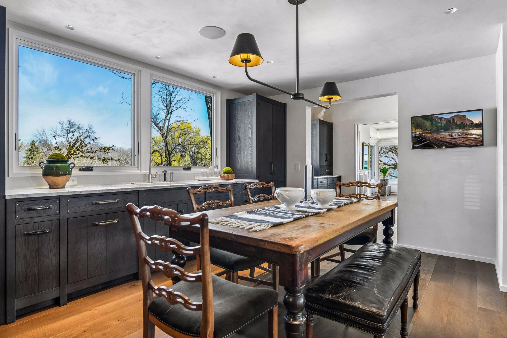 1300 Bracketts Point Road