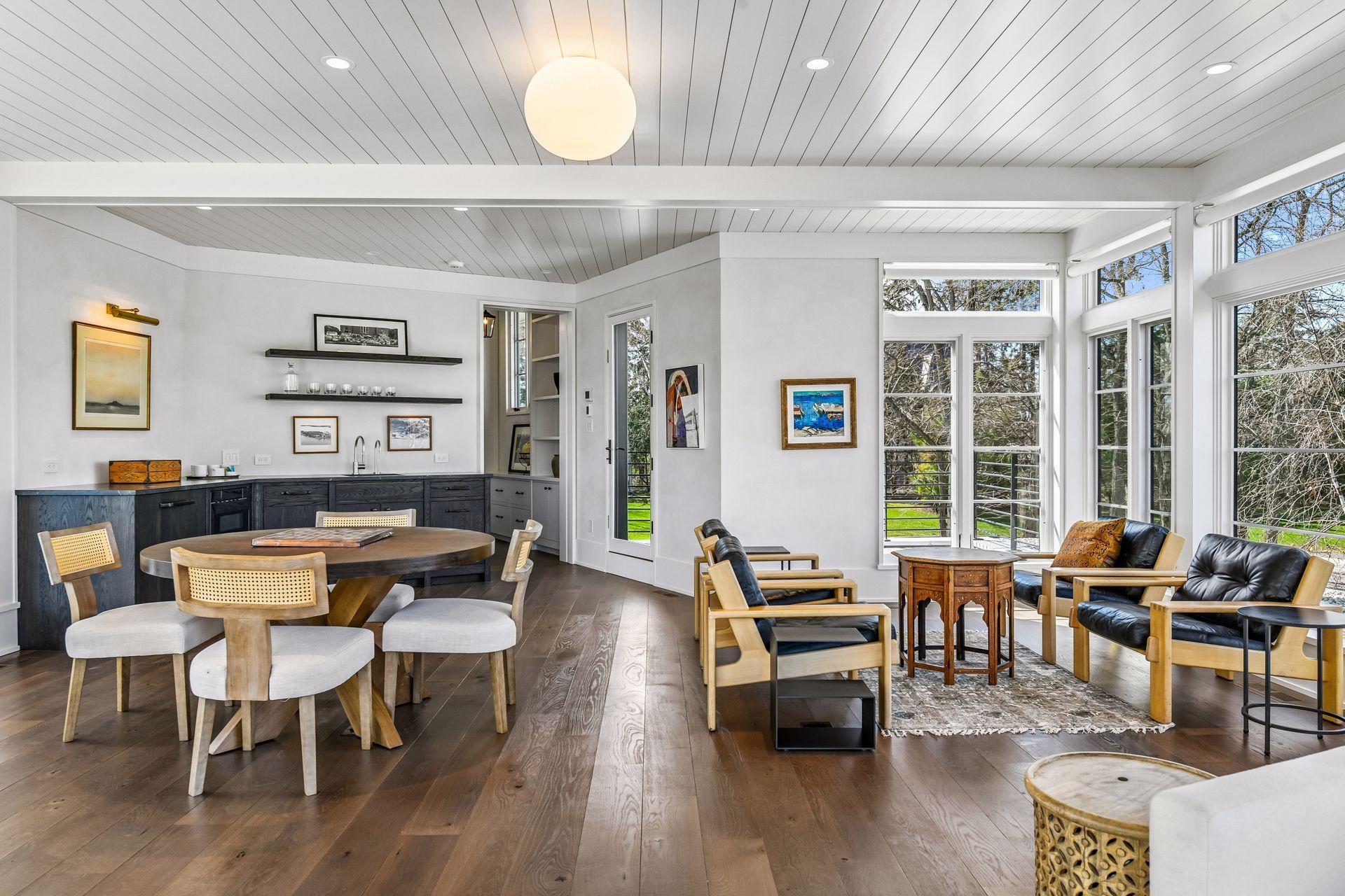 1300 Bracketts Point Road