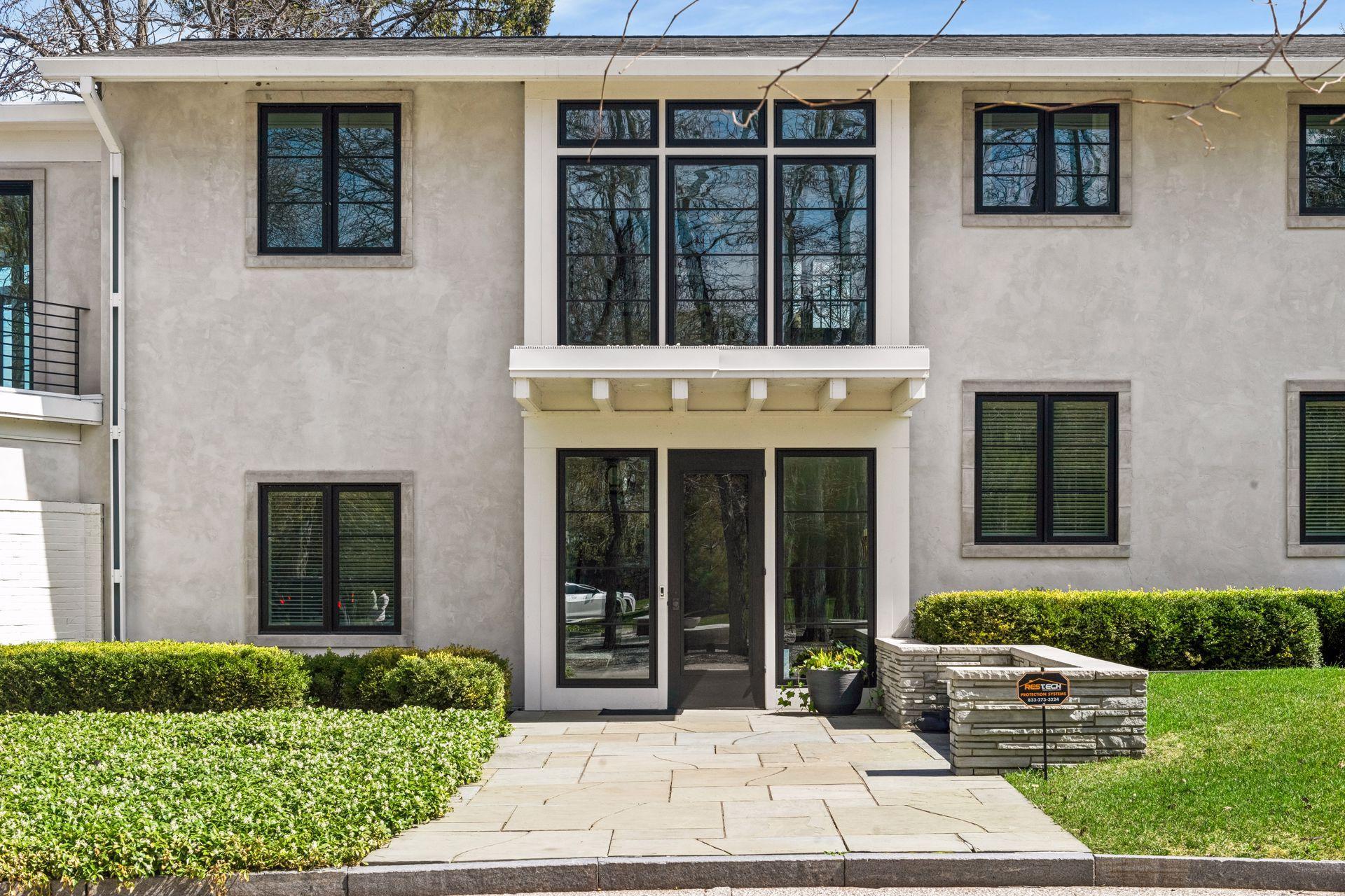 1300 Bracketts Point Road