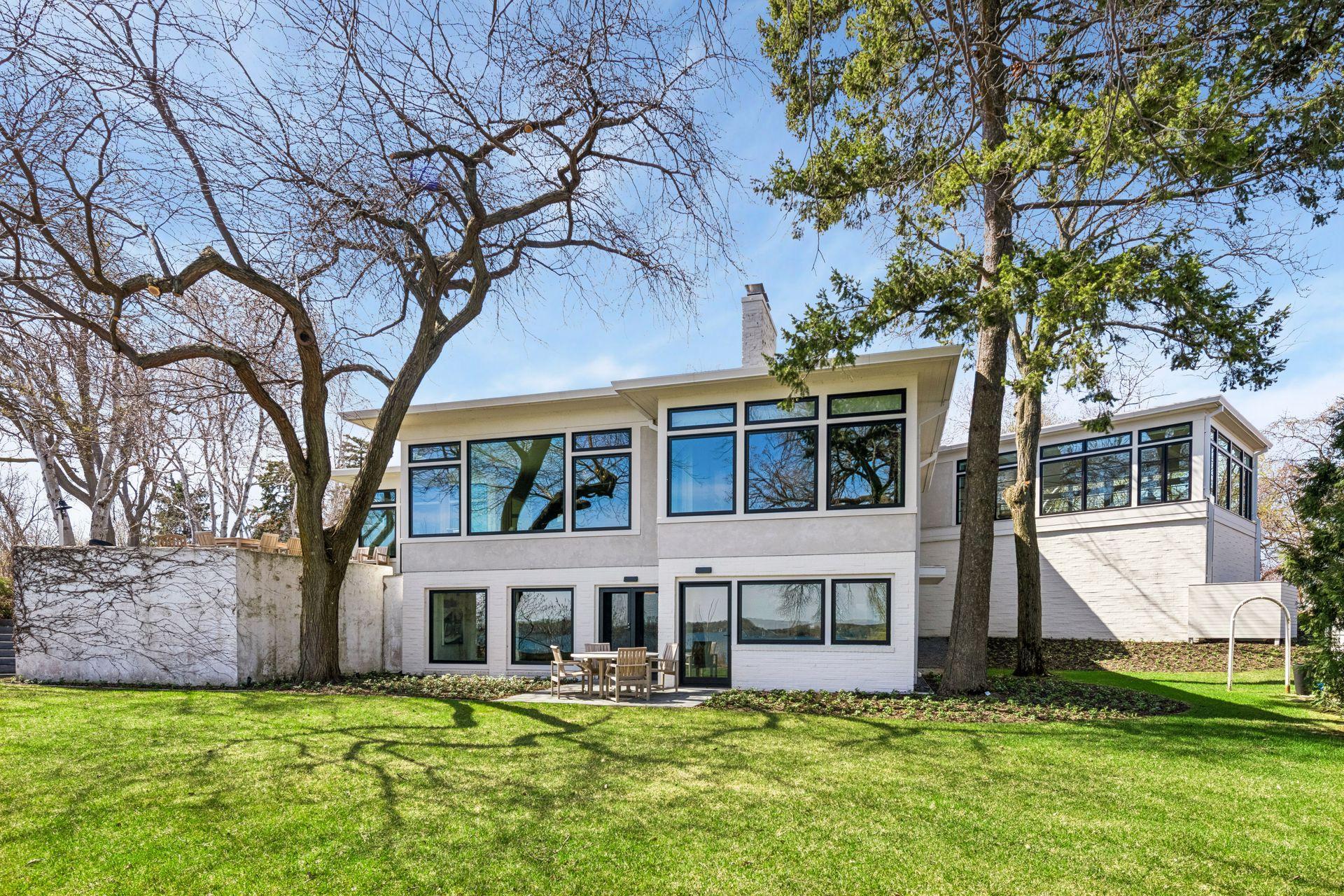 1300 Bracketts Point Road