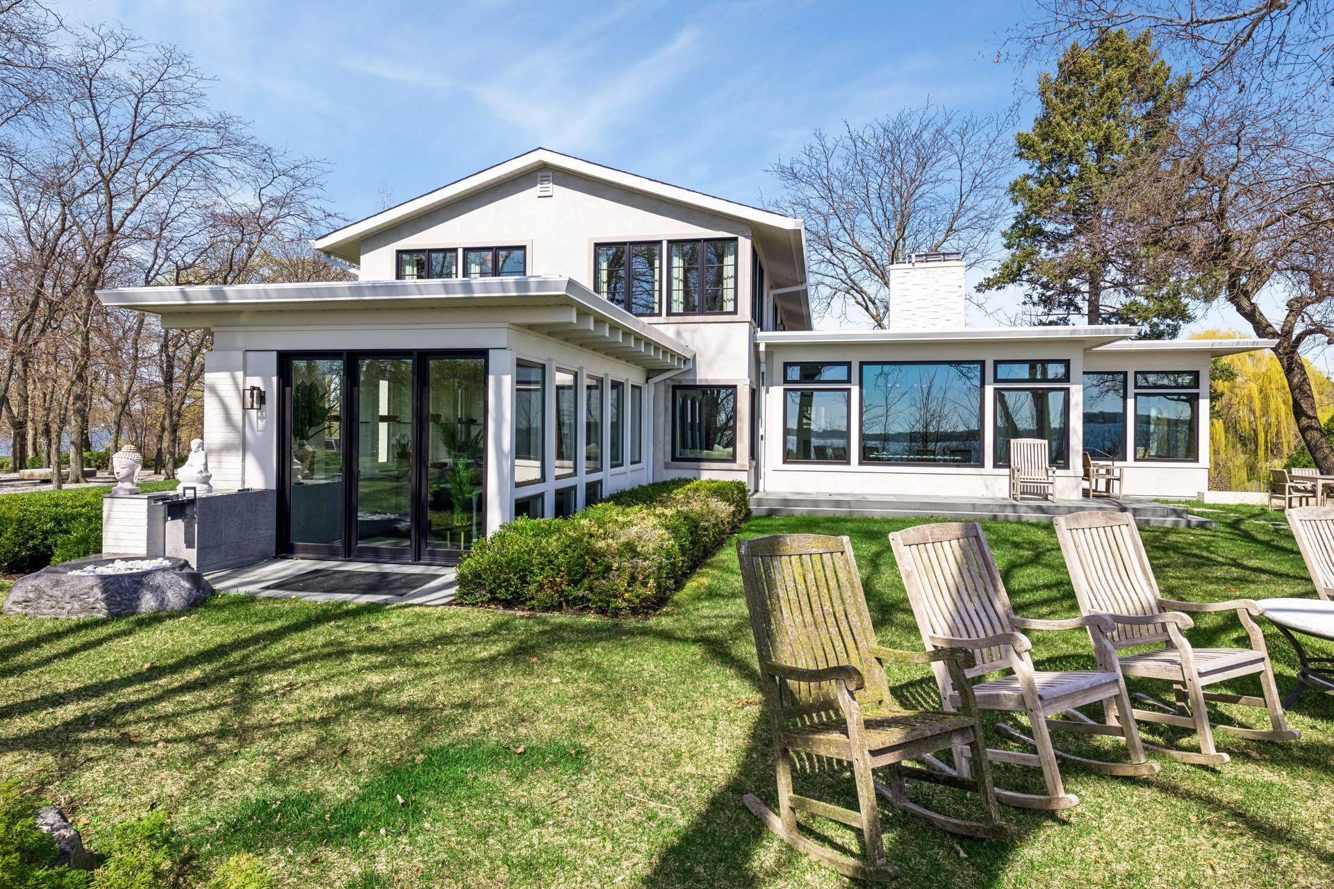 1300 Bracketts Point Road