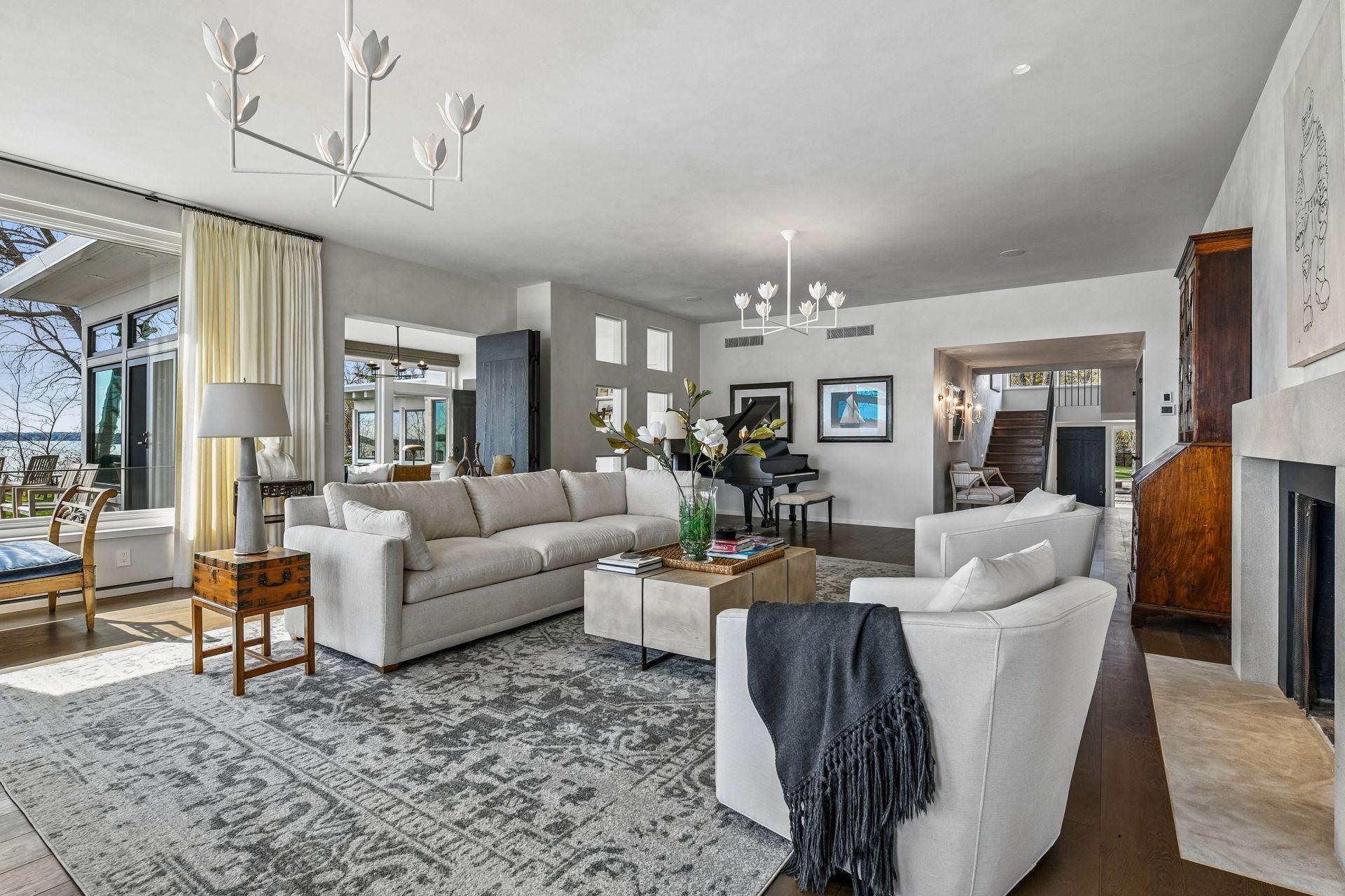 1300 Bracketts Point Road