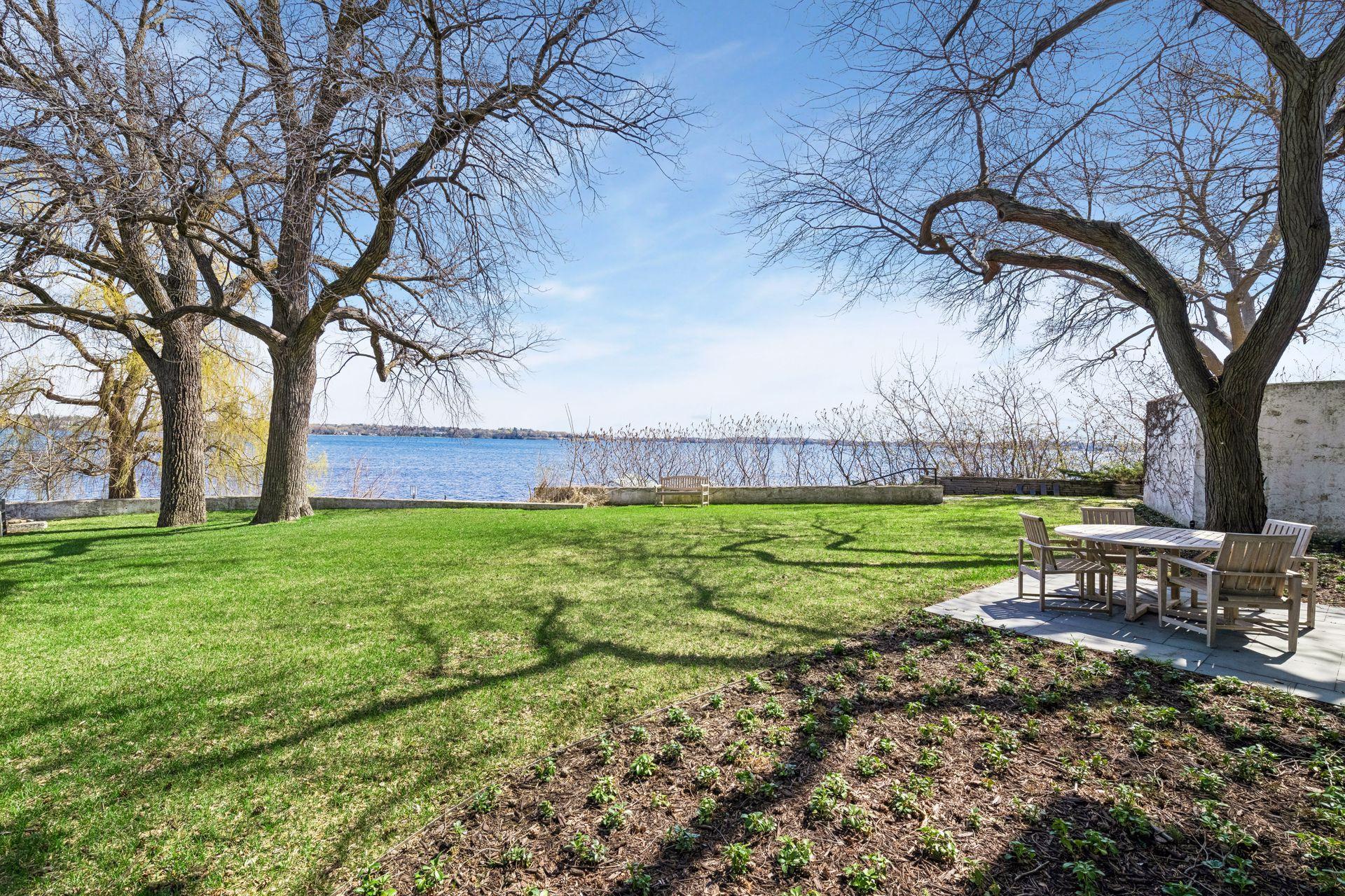 1300 Bracketts Point Road