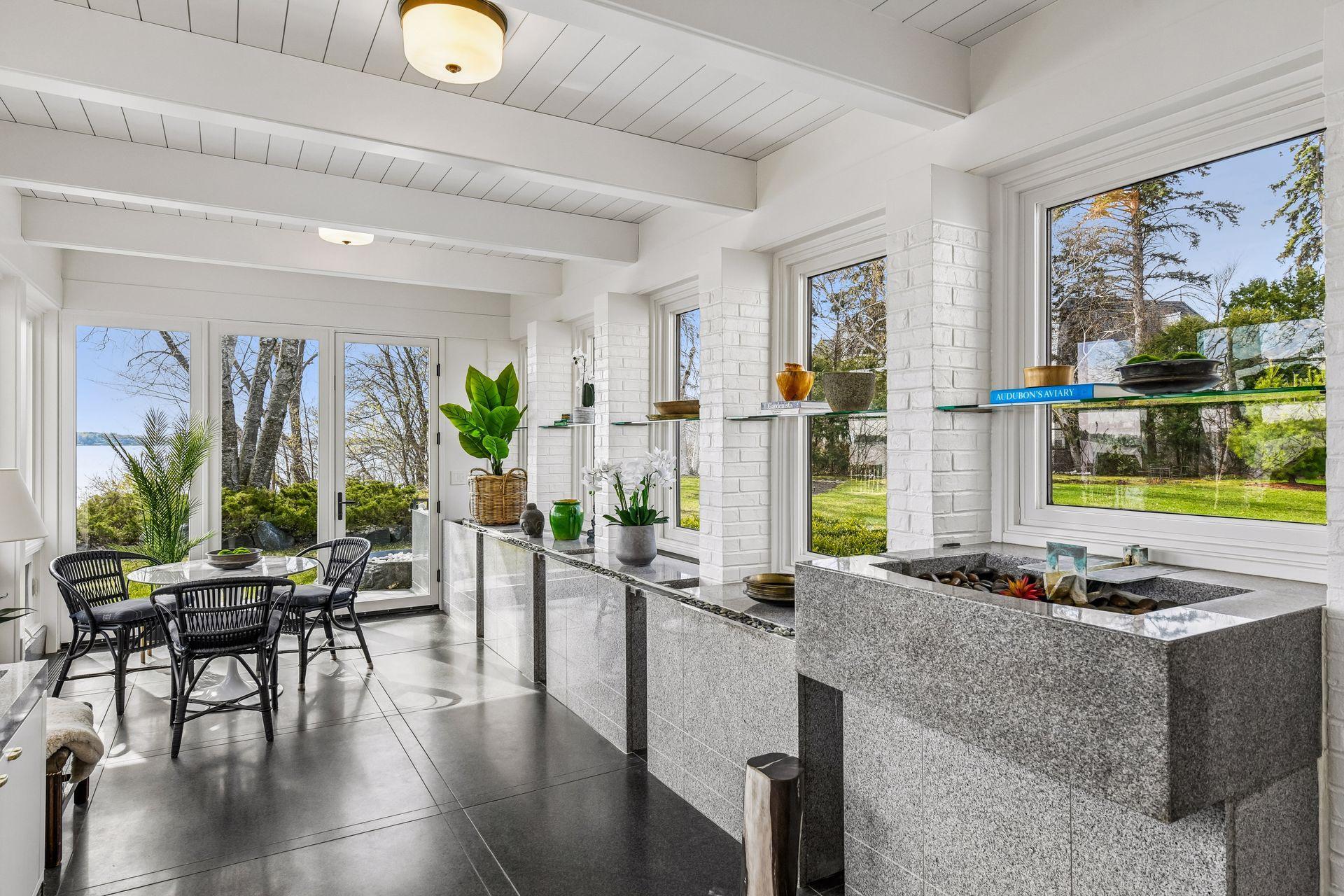 1300 Bracketts Point Road