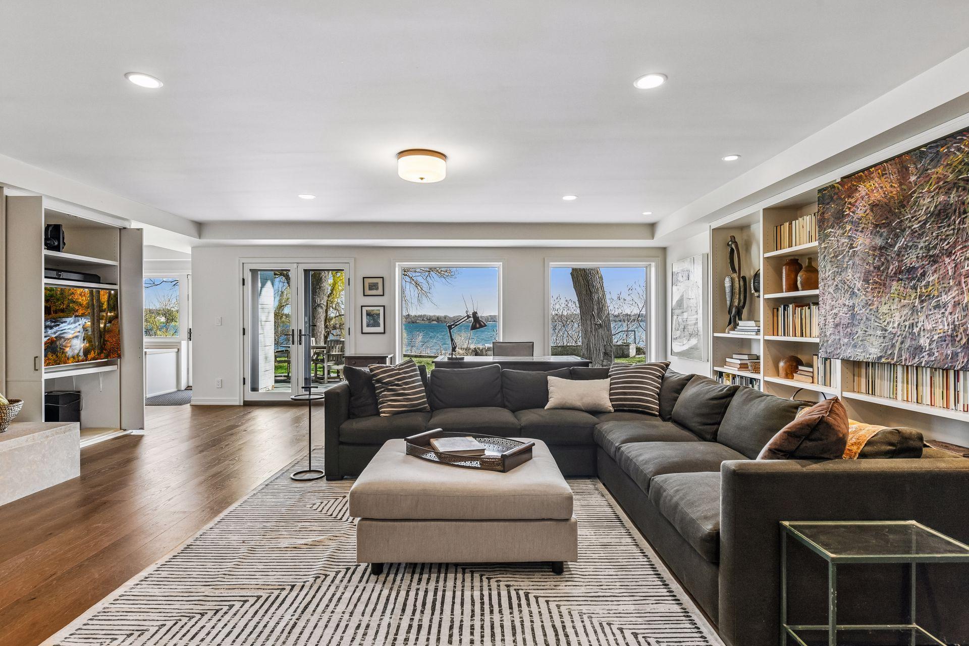 1300 Bracketts Point Road