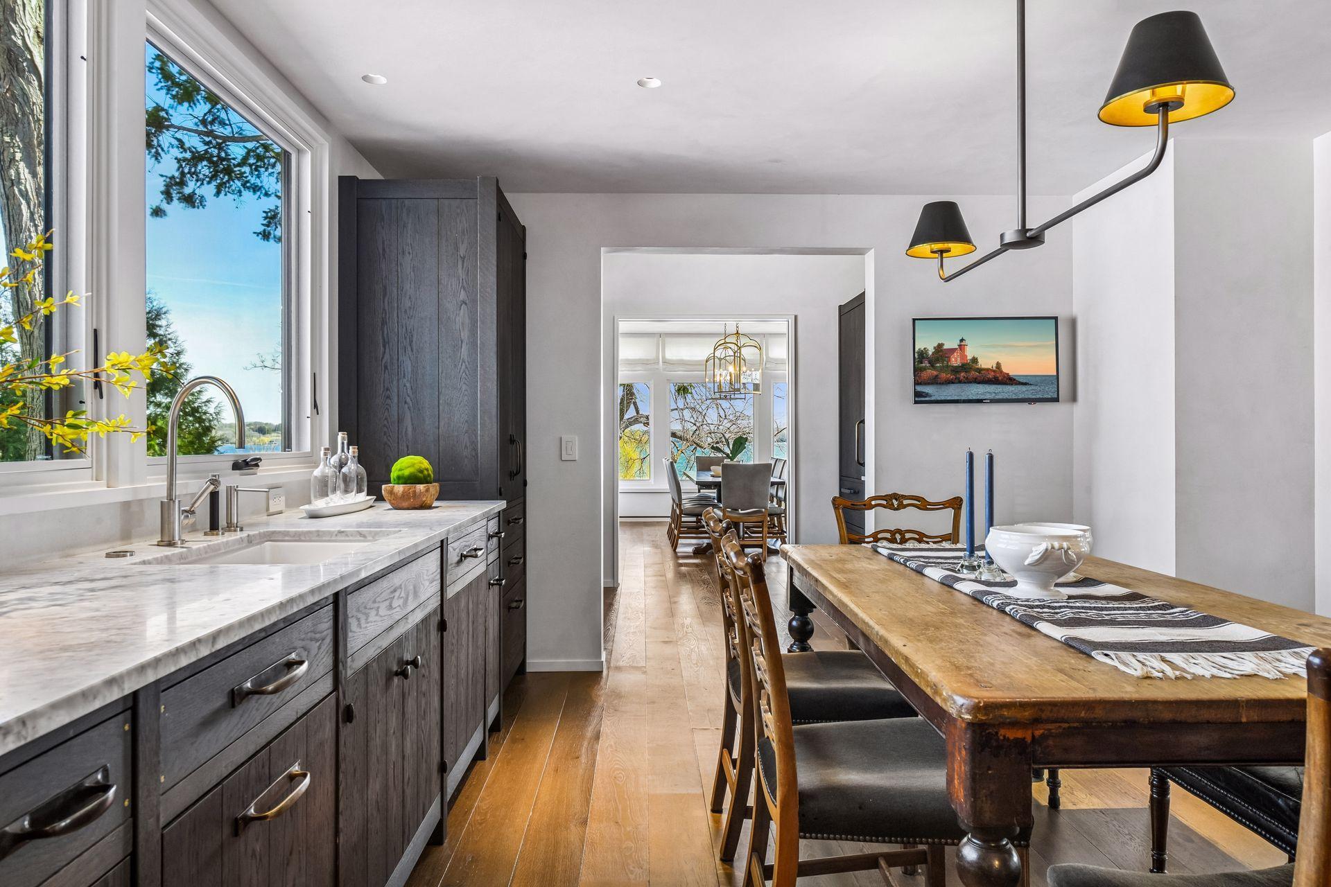 1300 Bracketts Point Road