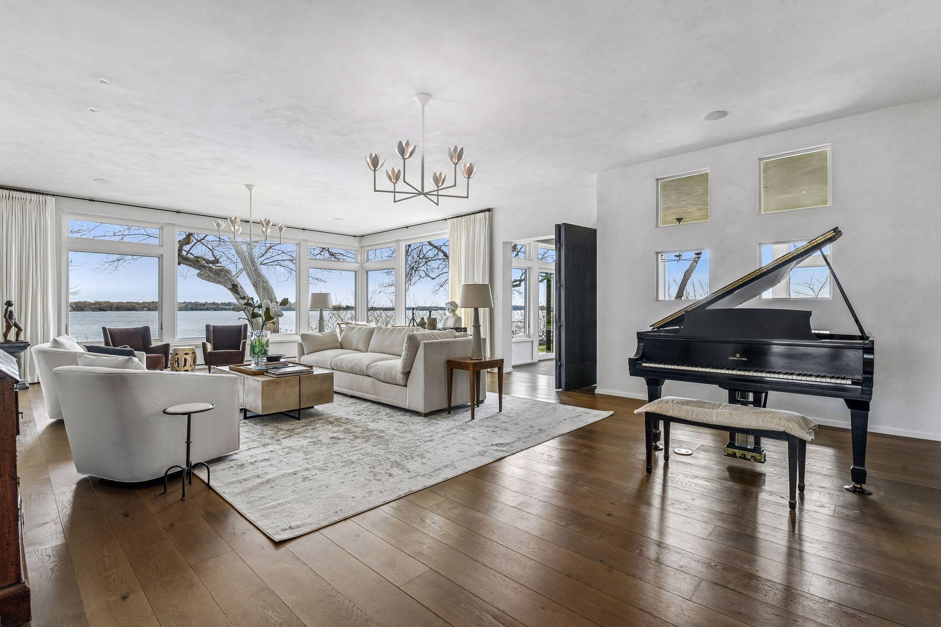 1300 Bracketts Point Road