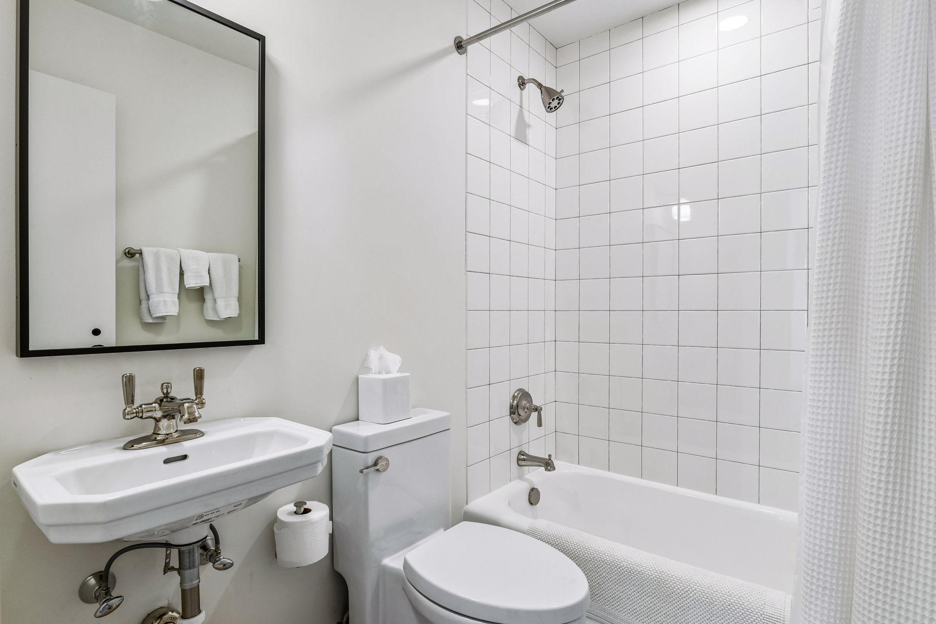 1300 Bracketts Point Road