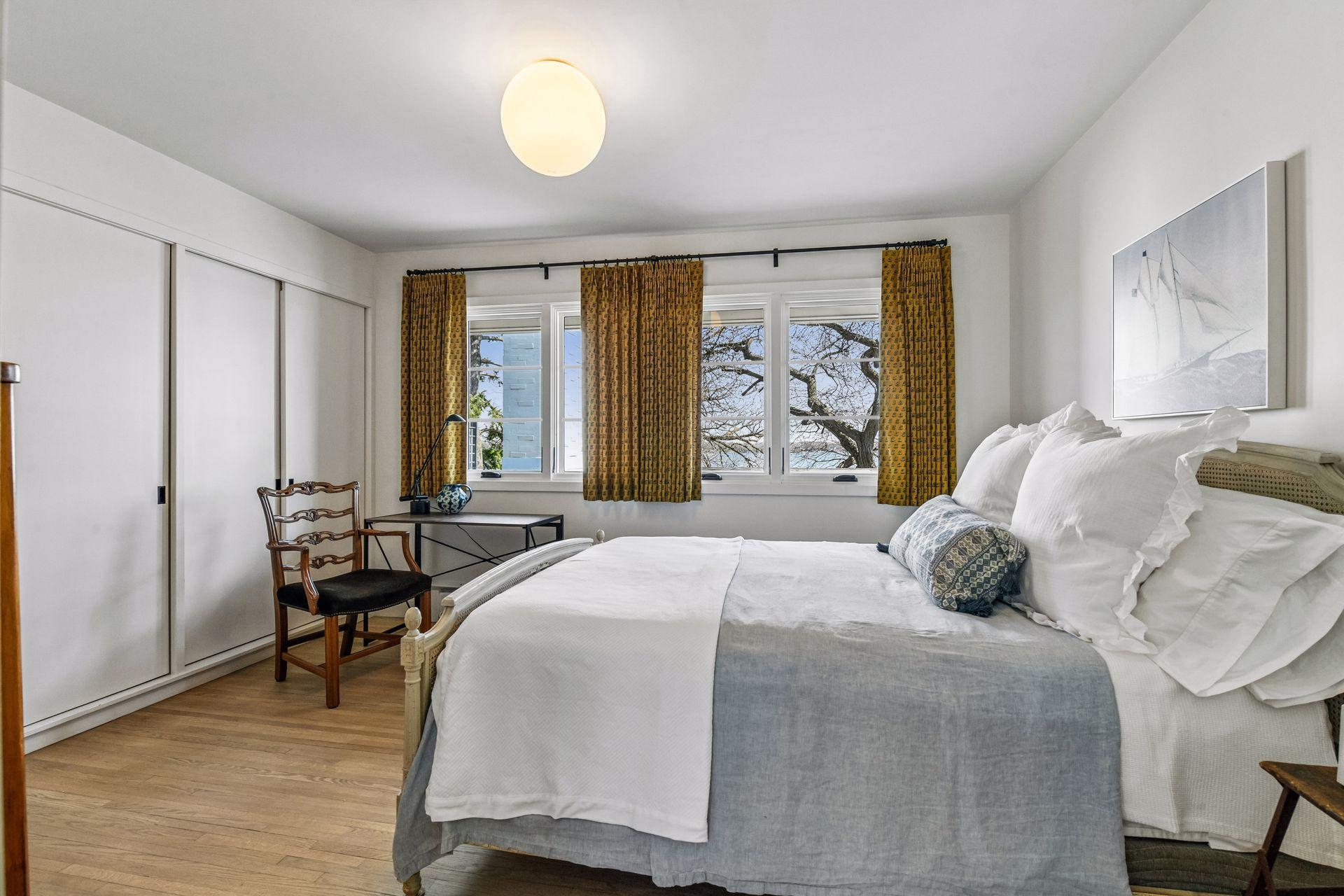 1300 Bracketts Point Road