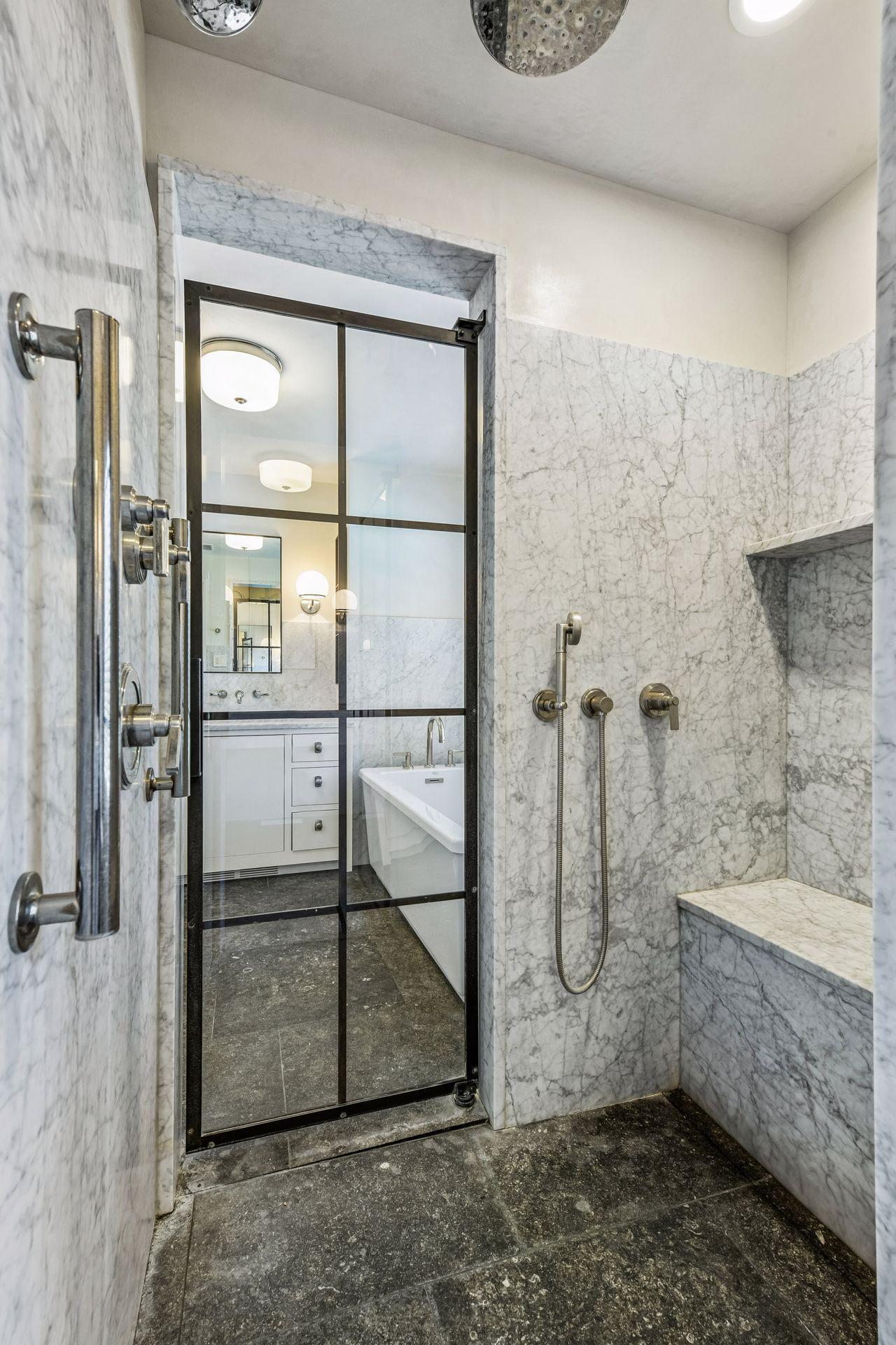 1300 Bracketts Point Road