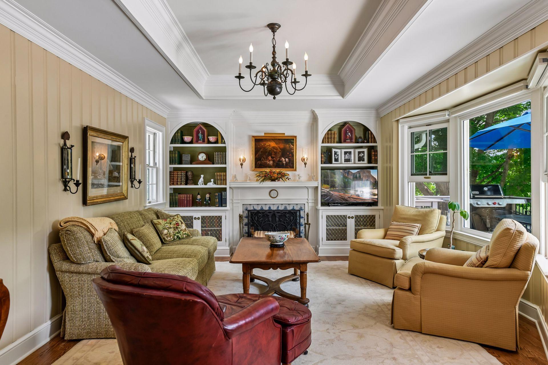 17803 Maple Hill Road