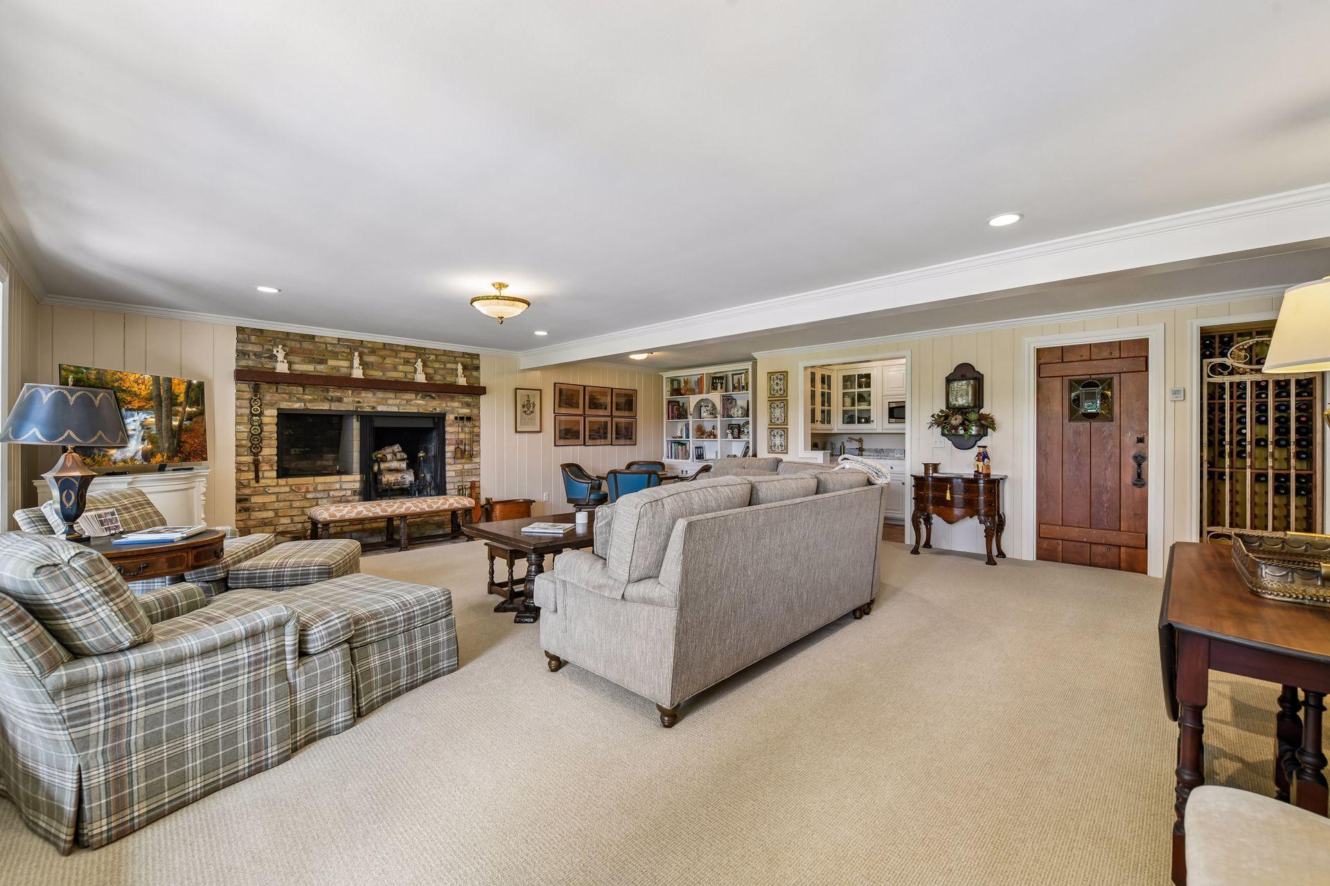 17803 Maple Hill Road