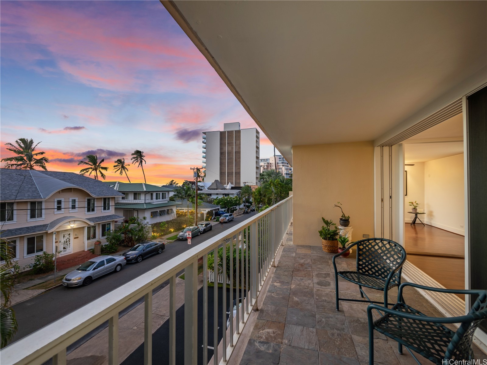 3056 Kalakaua Avenue Unit: 3W