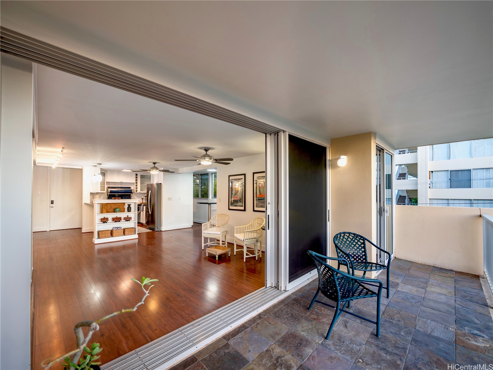 3056 Kalakaua Avenue Unit: 3W