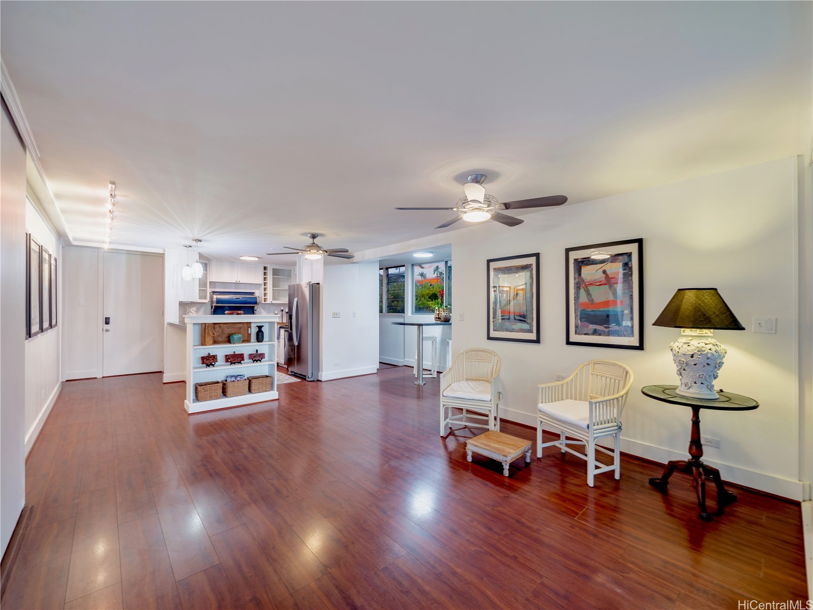 3056 Kalakaua Avenue Unit: 3W