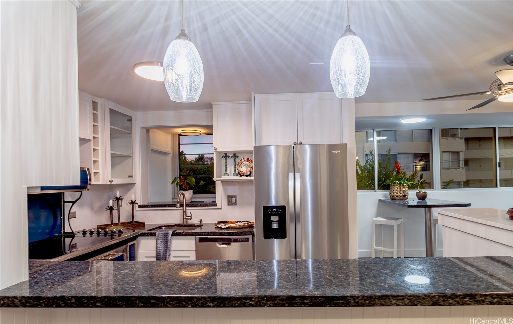 3056 Kalakaua Avenue Unit: 3W