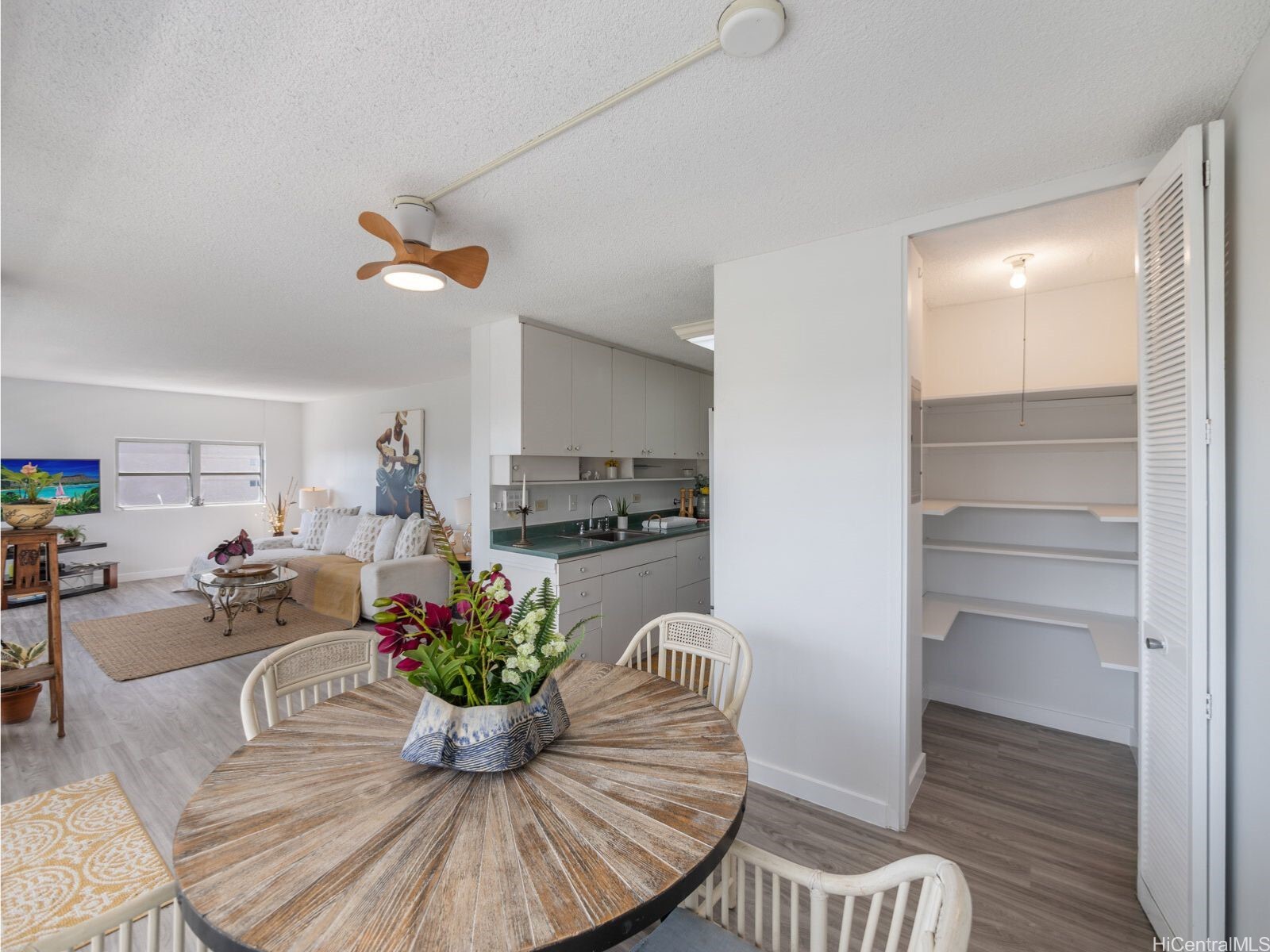 2085 Ala Wai Boulevard A71