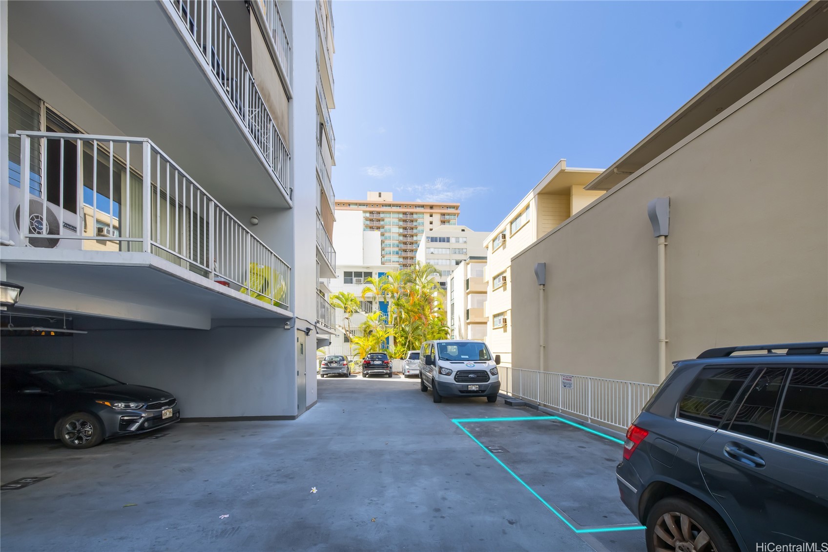 155 Paoakalani Avenue 104