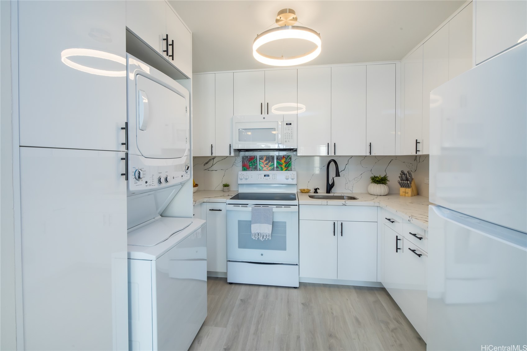 155 Paoakalani Avenue 104