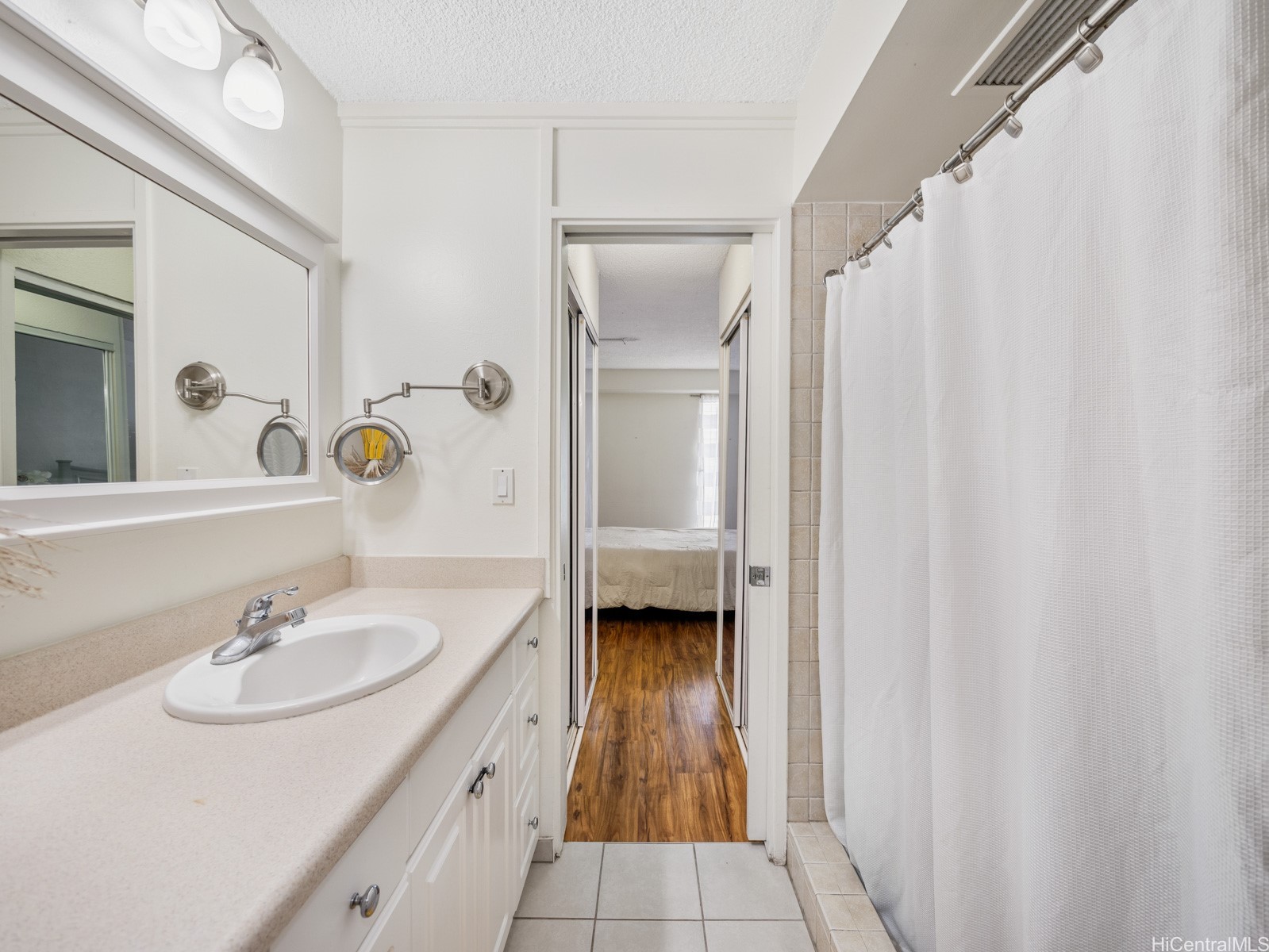1655 Makaloa Street 404