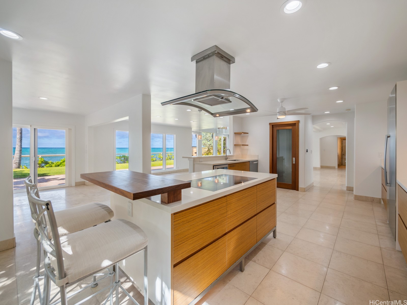 756 Mokulua Drive