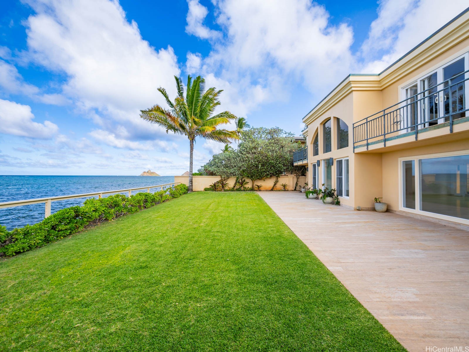 756 Mokulua Drive
