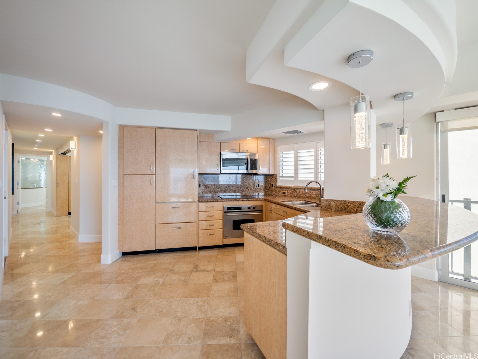 3015 Kalakaua Avenue 901